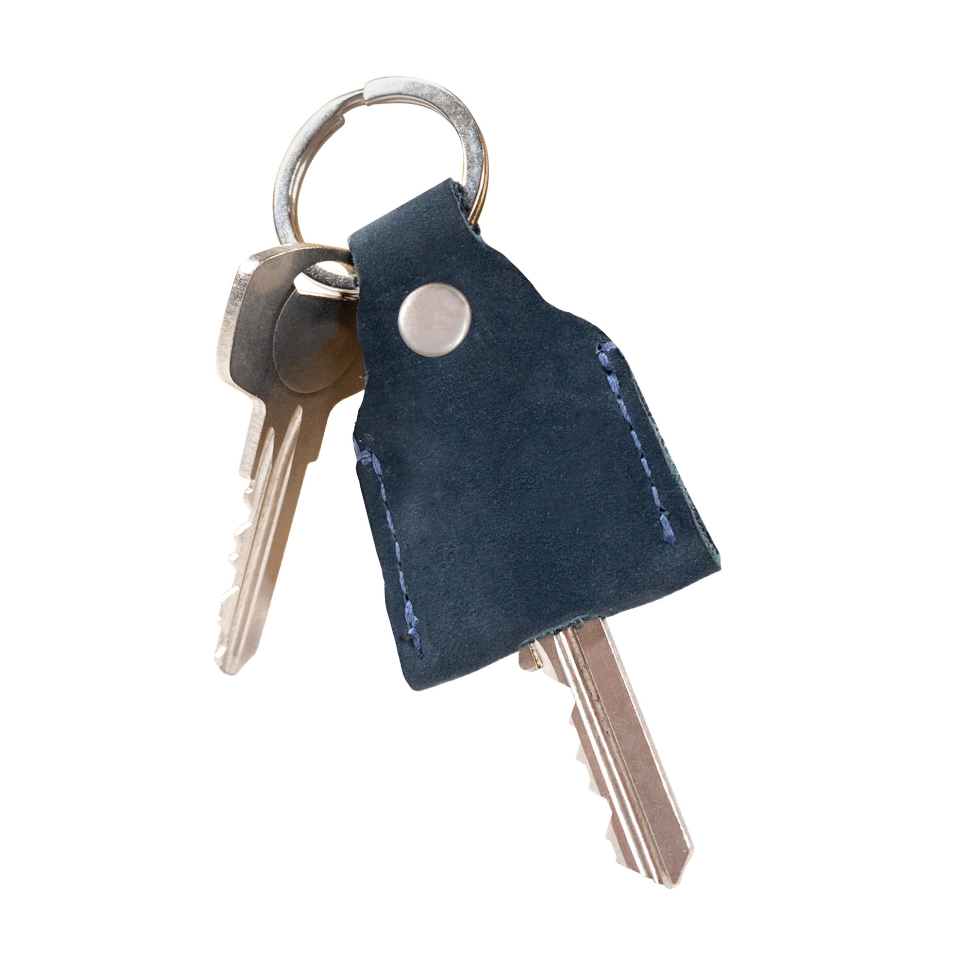 Reverse side of olive green Hide & Drink Key Holder featuring branding and craftsmanship cues. This Key Holder serves as a stylish Keychain Organizer and emergency coin pouch, with its solid craftsmanship in Full Grain Leather. Handmade in La Antigua Guatemala & Oaxaca Mexico.