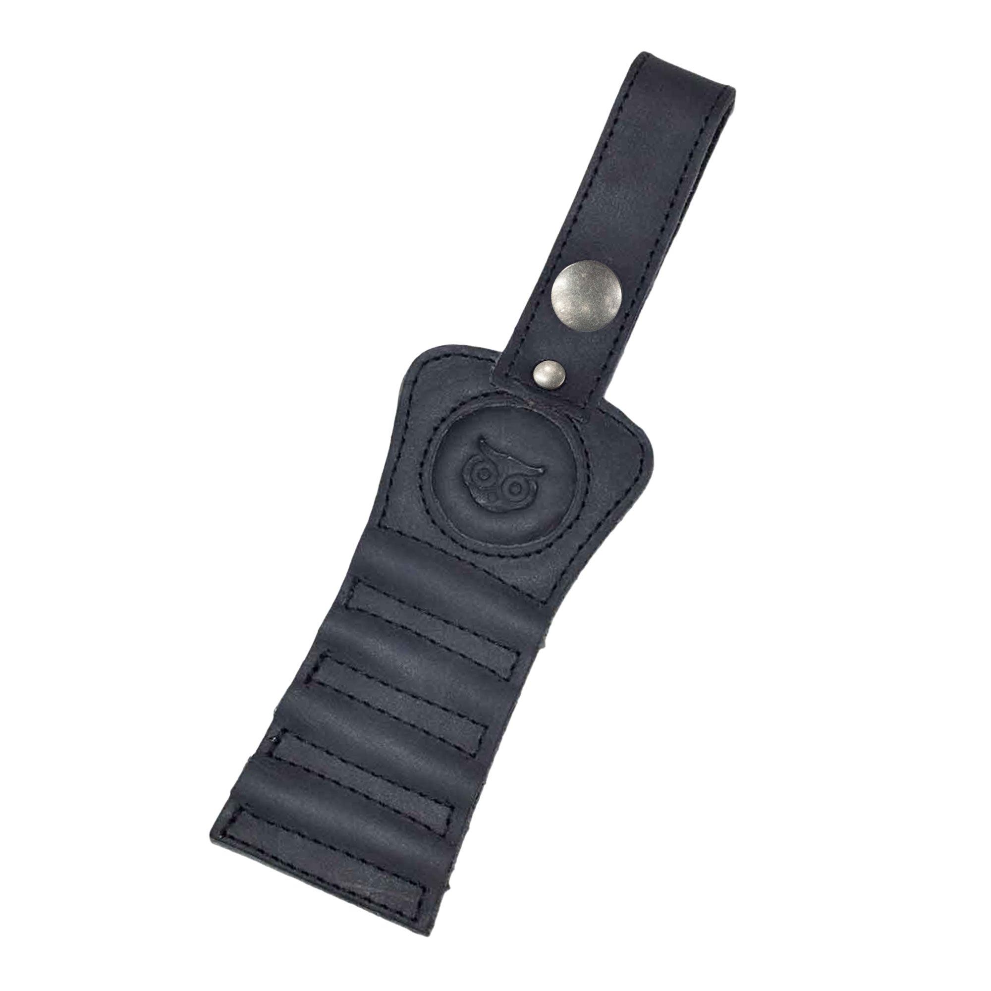 Close-up of the black leather Hide & Drink Golf Tee Holder showcasing its design and craftsmanship. This stylish holder allows golfers to carry tees conveniently, suitable for attaching to bags or belts, made artisanally in La Antigua Guatemala.