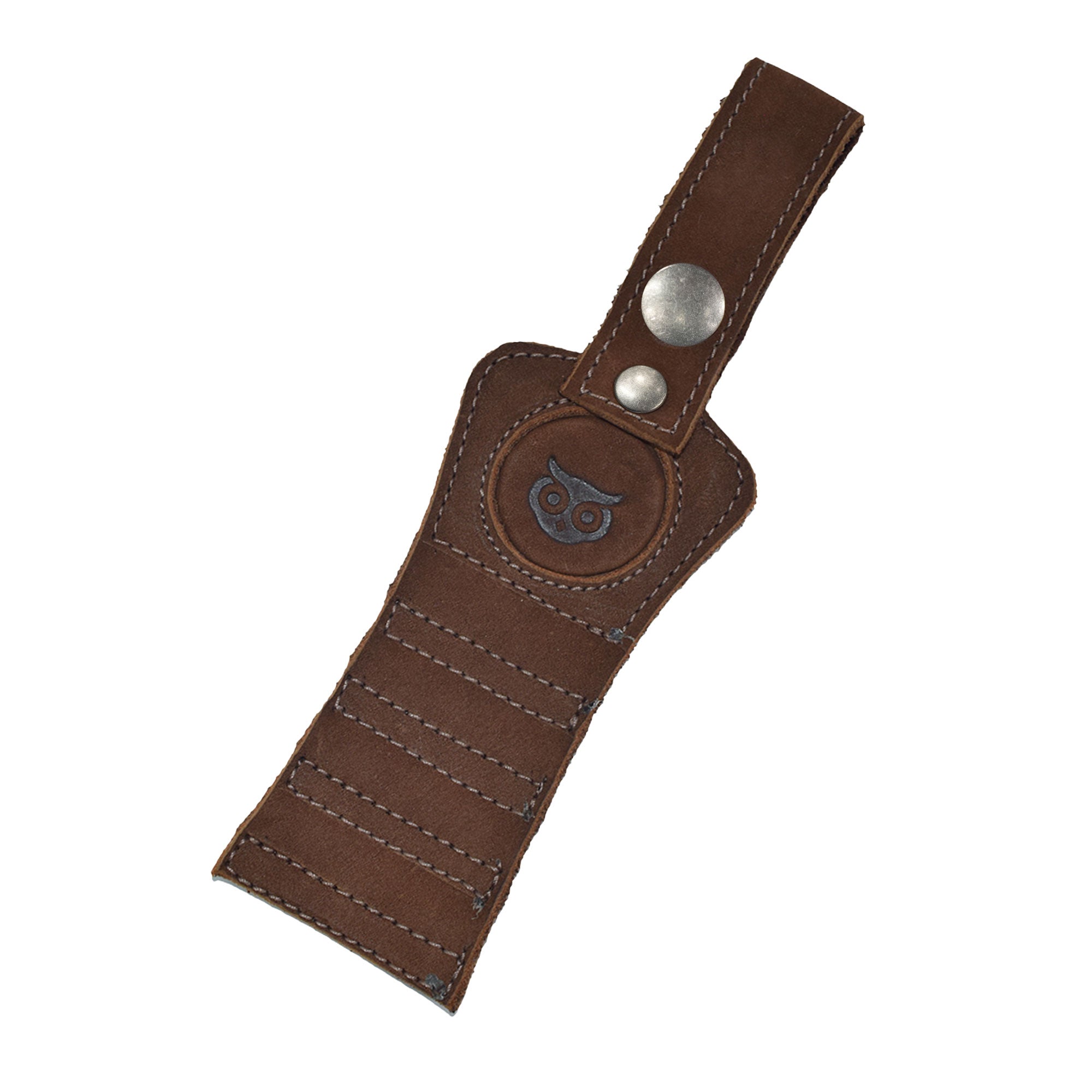 Close-up view of the bourbon brown Hide & Drink Golf Tee Holder, showcasing its unique design and craftsmanship. Ideal for golfers, this leather holder provides a stylish way to keep tees on hand, made with care in La Antigua Guatemala.