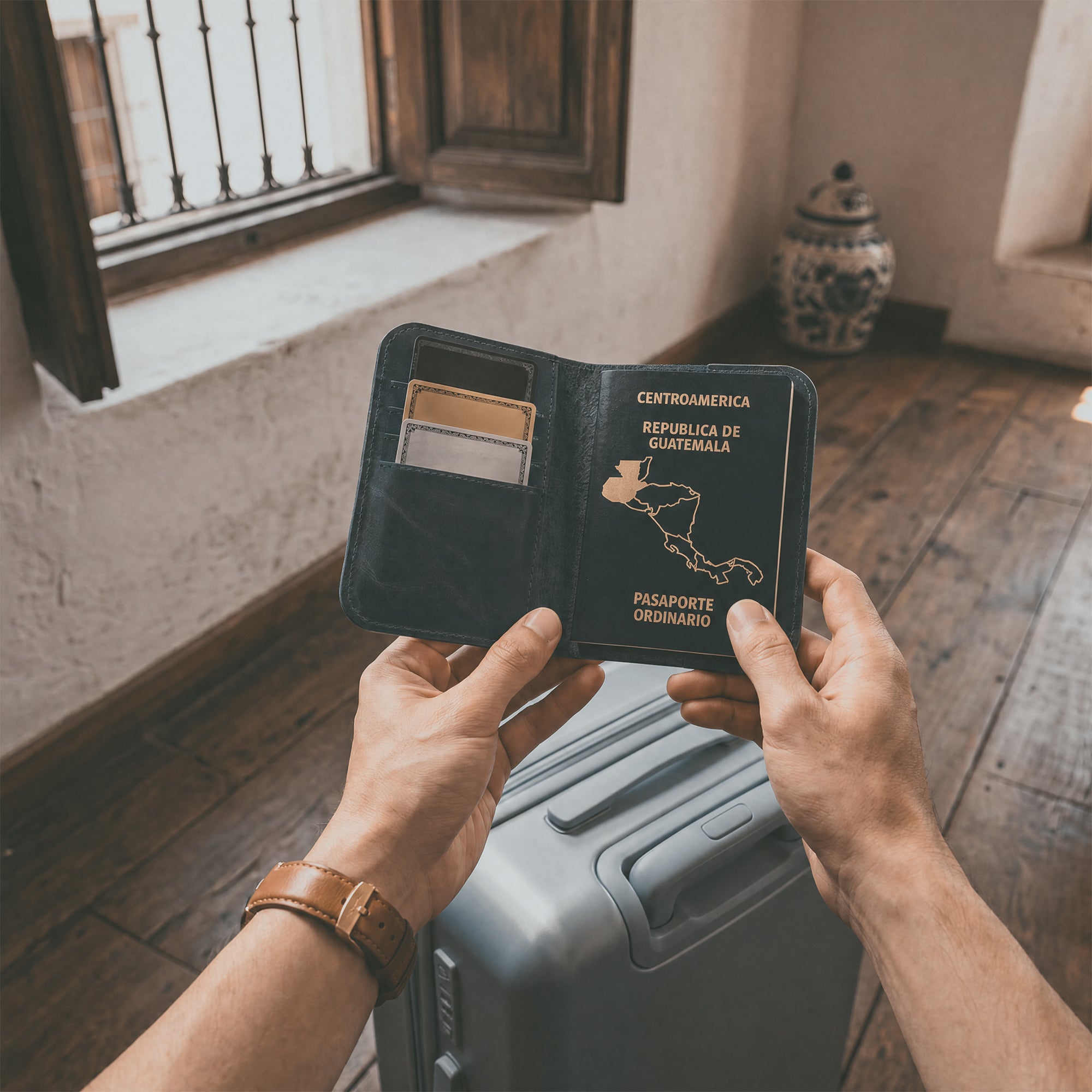 Inside layout of the Hide & Drink Travel Wallet with detailed view of pockets for cards and cash. This travel wallet serves as a multifunctional bifold passport case, artisan-crafted in La Antigua Guatemala.