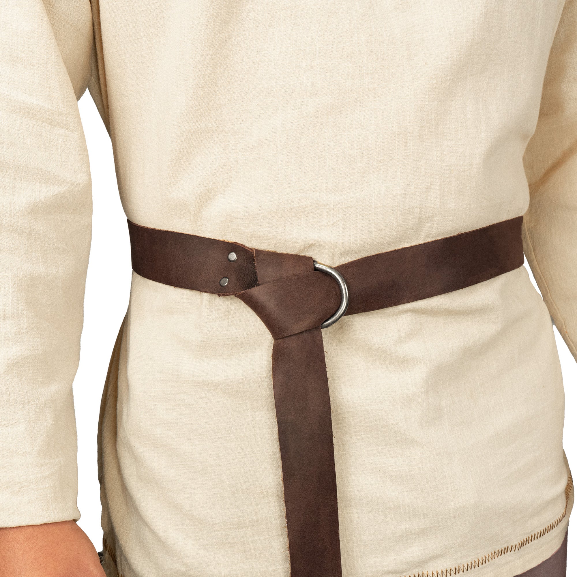 Medieval Knight Belt by Hide & Play worn stylishly, featuring a Full Grain Leather design. This Medieval Knight Belt is perfect for men looking for a Renaissance Viking Belt for Costume or Cosplay, handmade with care in La Antigua, Guatemala, emphasizing quality through small batch production and artisan techniques.