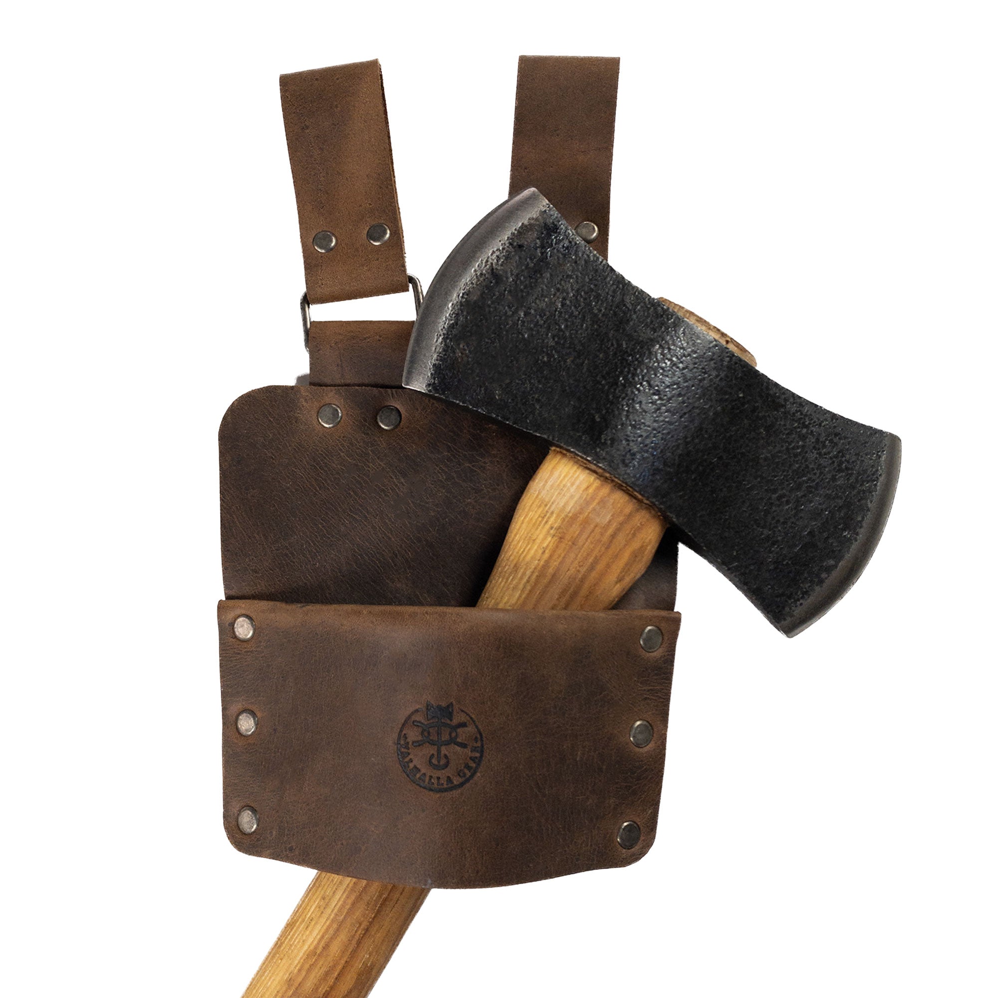 Axe Holster, Durable Carrier for Lumberjack by Valhalla Gear, displaying the axe securely housed within its full grain leather sheath. This durable accessory for tools is a perfect fit for home improvement enthusiasts, handmade with care in La Antigua Guatemala.