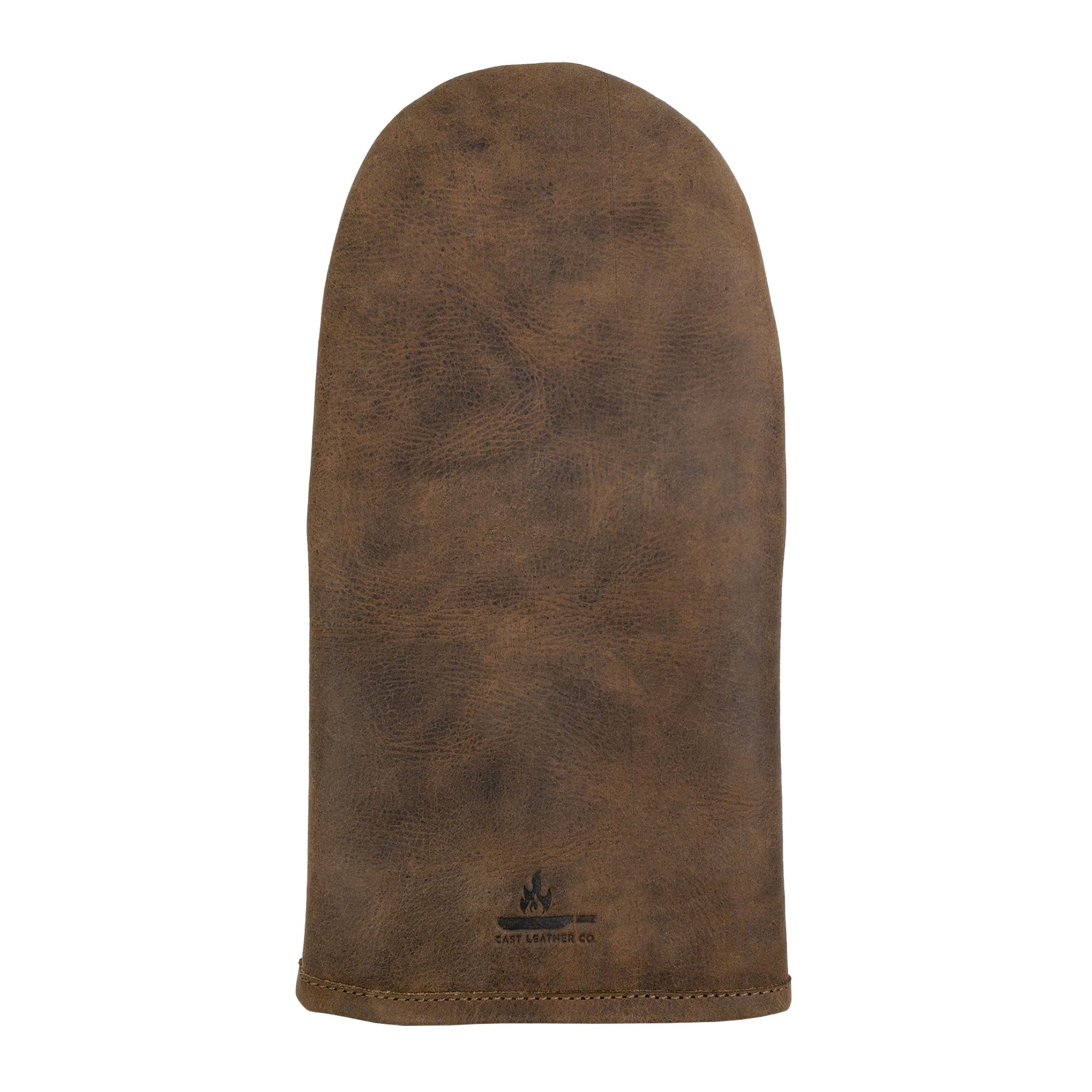 Front view of the Cast Leather Co. Oven Mitt Heat Resistant displaying a soft texture. This Single Oven Mitt Glove Heat Resistant provides excellent protection and works as a reliable potholder for kitchen use. Crafted from full grain leather, StockyardX creates this product through small batch production, honoring the hand cut, hand sewn tradition, and uniqueness of artisan goods from La Antigua Guatemala & Oaxaca Mexico.