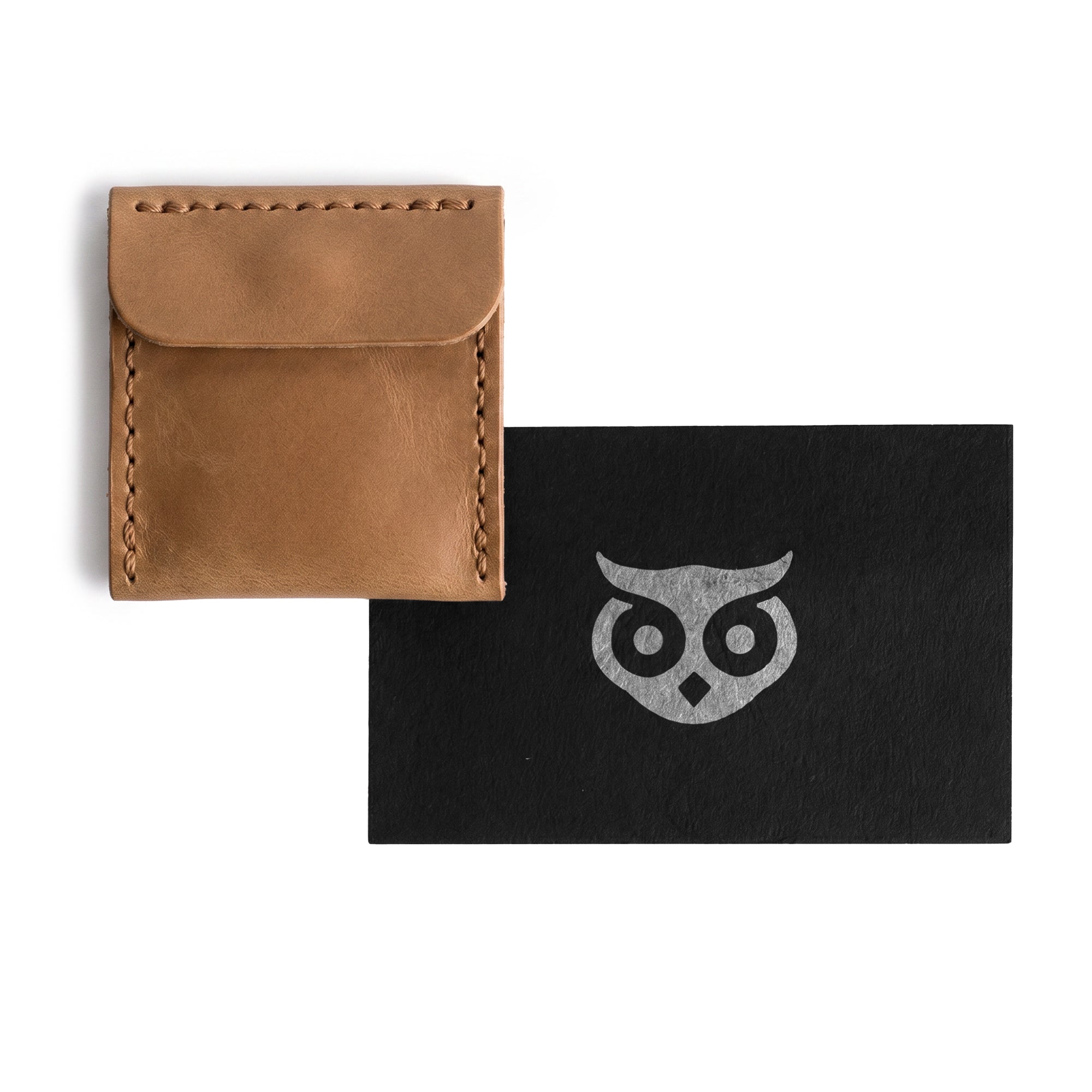 Hide & Drink Wedding Ring Case alongside branded packaging, showcasing full grain leather quality. A perfect engagement rings case and pouch organizer for travel, handmade by skilled artisans in La Antigua Guatemala & Oaxaca Mexico.