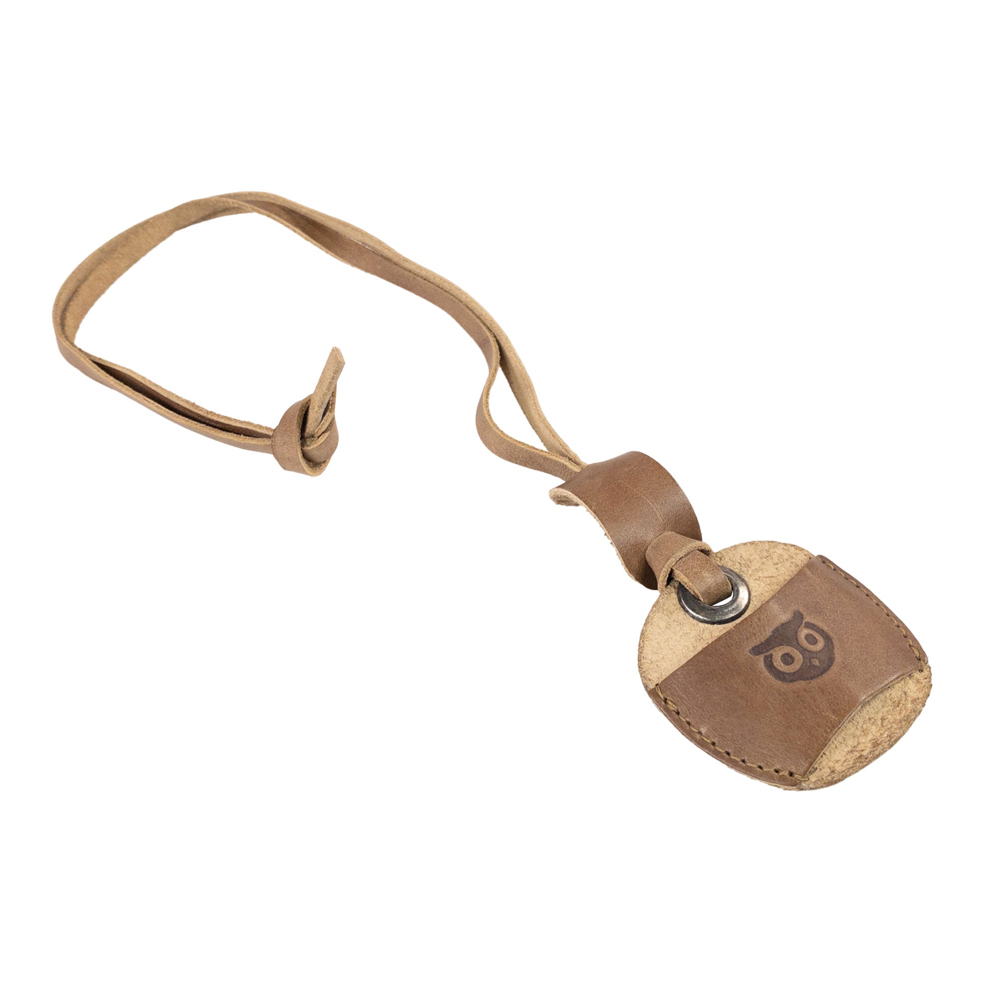 Hide & Drink Eyeglasses Holder depicting full grain leather's rich texture, suited for casual and formal use. This Eyeglasses Holder is perfect for sunglasses and reading glasses for both men and women. Handmade in La Antigua Guatemala & Oaxaca Mexico.