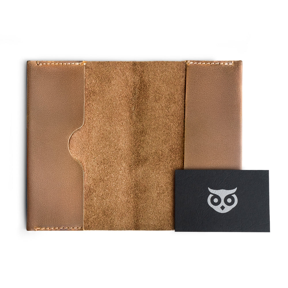 Hide & Drink Field Notes Cover in relaxed position, a fashionable pocket-sized memo books cover compatible with Field Notes (3.5 x 5.5 in.) journal case with card slot, crafted from quality full grain leather.