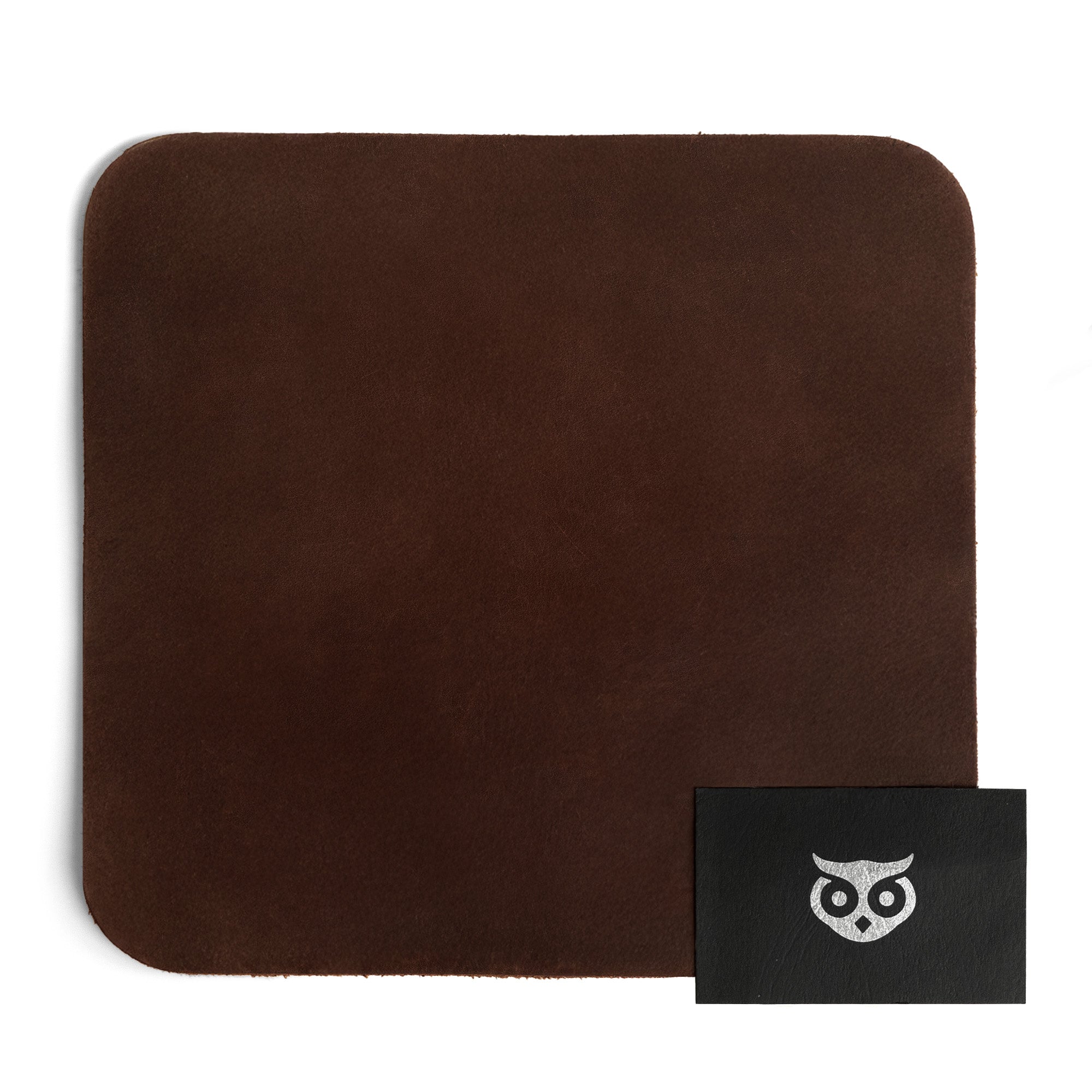 Hide & Drink Mousepad displaying the natural beauty of full grain leather, suitable for both gaming and daily tasks. This stylish mousepad offers anti-slip features to ensure stability, handcrafted in La Antigua Guatemala & Oaxaca Mexico.