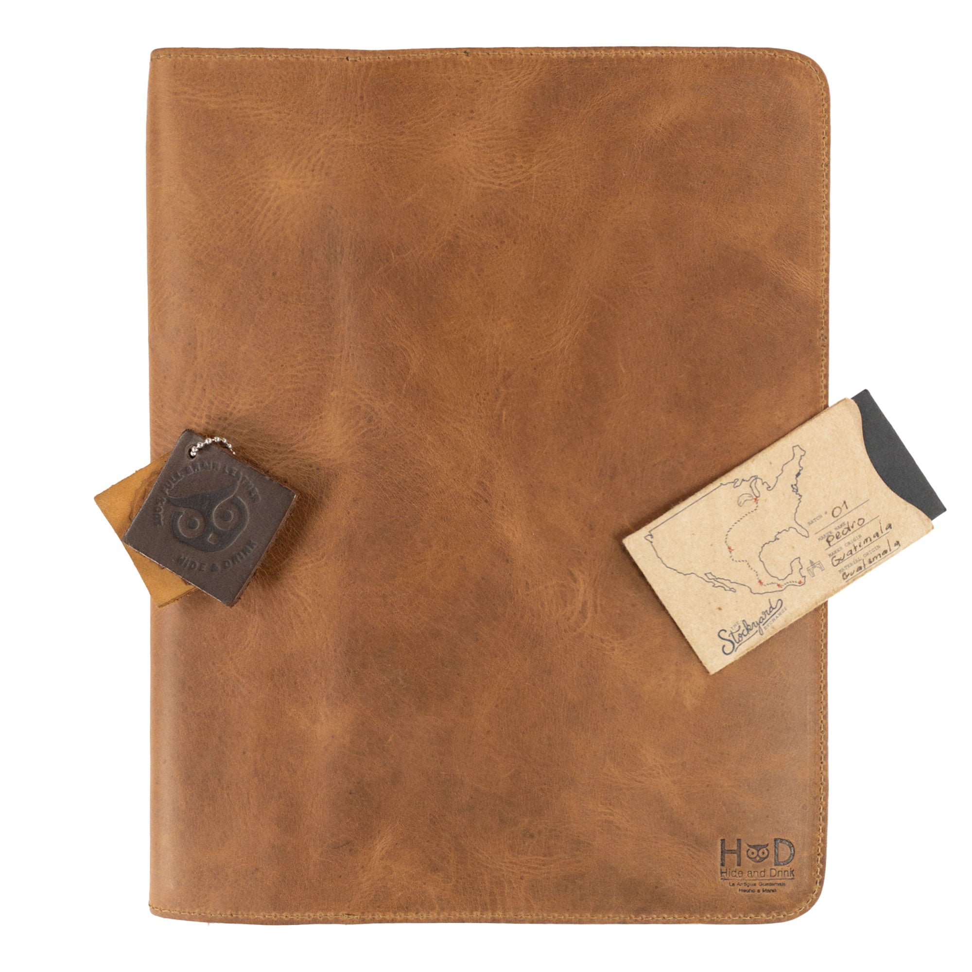 The Journal Cover for (8.5 x 11 in.) Moleskine Cahier XXL from Hide & Drink, showing its premium leather details and refined design. A perfect companion for any journaling adventure, crafted with care in La Antigua Guatemala & Oaxaca Mexico.