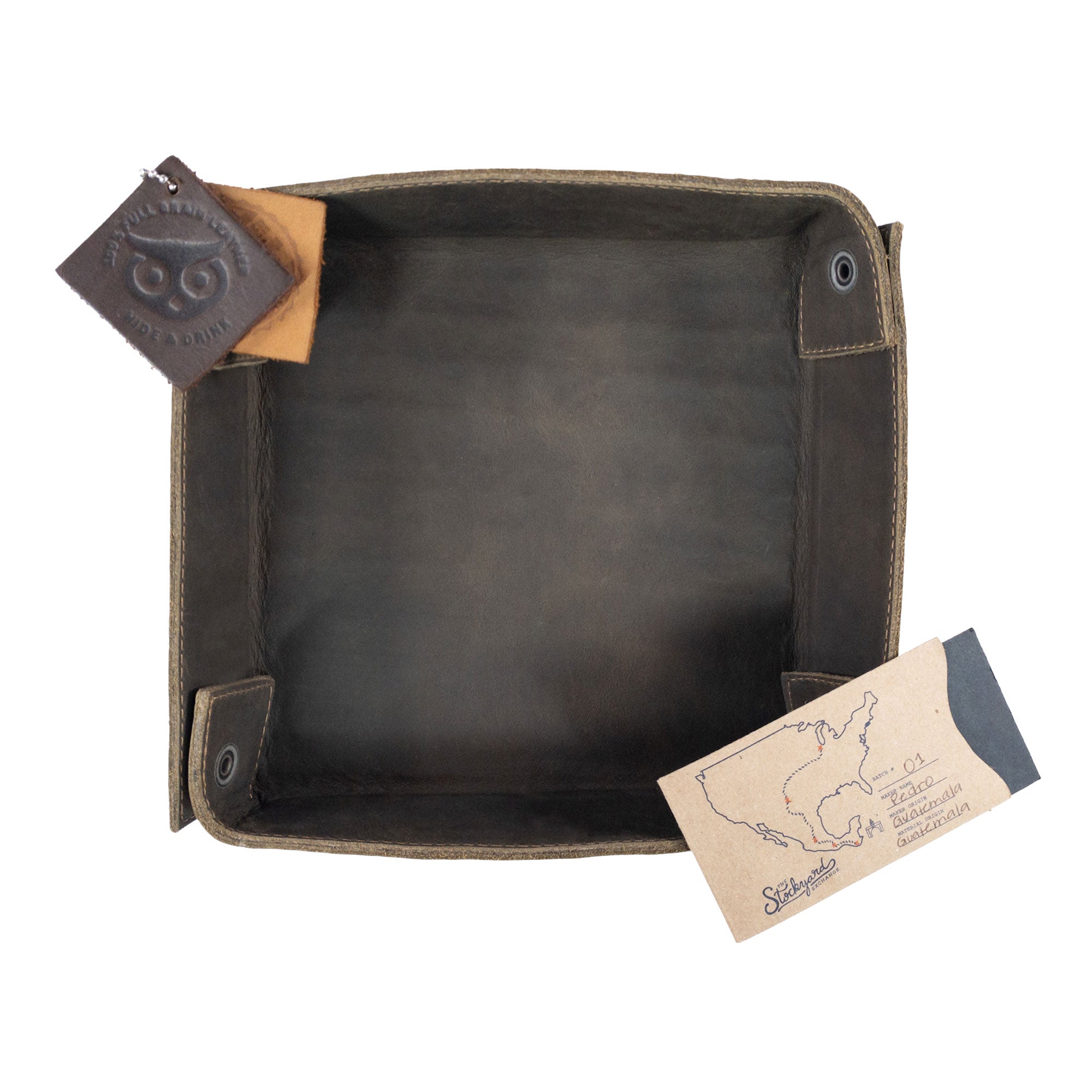 Hide & Drink Jumbo Tray crafted from quality full grain leather, perfect as an easy access organizer for small valuables like watches and keys. This artisan piece is handmade in La Antigua Guatemala.