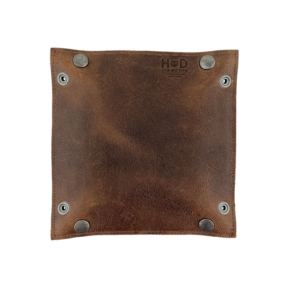Hide & Drink Valet Tray with form and function, designed for easy storage of personal items. Beautifully crafted in full grain leather, handmade in La Antigua Guatemala & Oaxaca Mexico, Catchall Change Key Wallet Coin Box Tray Storage Valet, Full Grain Leather, StockyardX, Small Batch Production, Hand Cut, Hand Sewn, Fire Branded, Artisan.