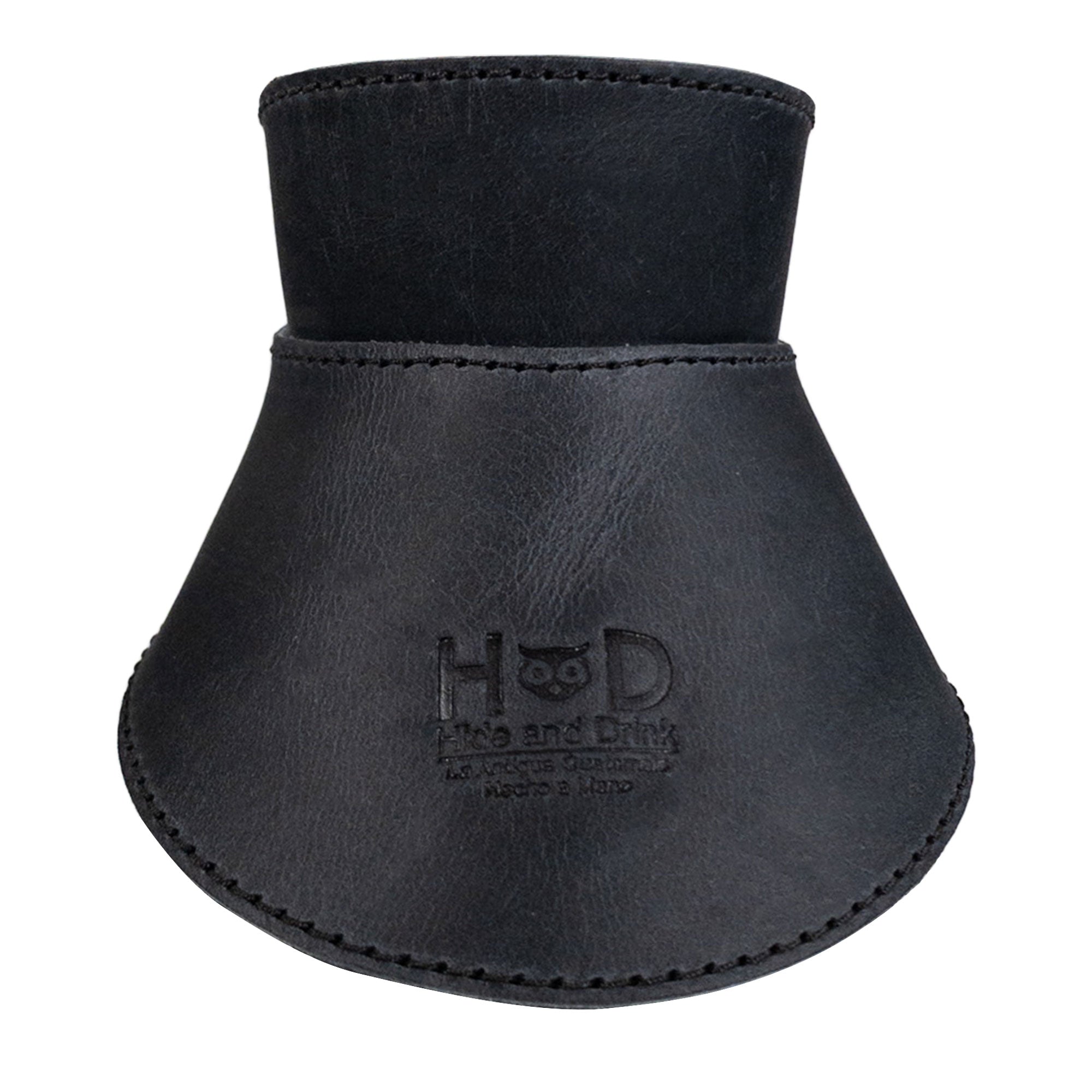 Close-up of Hide & Drink Chemex Collar in black leather, showing its unique design and craftsmanship, perfect for pour over coffee. This collar is compatible with Chemex 6-Cup Glass, handmade in La Antigua Guatemala & Oaxaca Mexico.