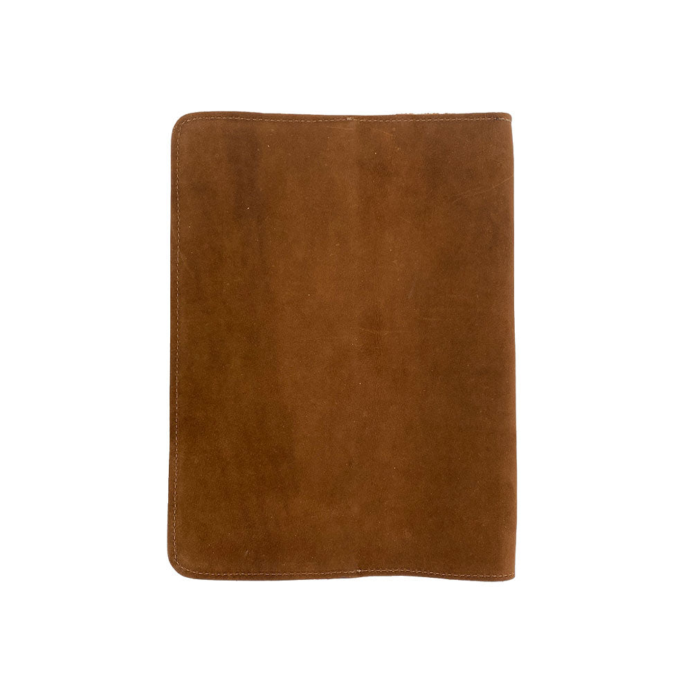 Close-up dimension illustration of the Full Grain Leather Journal Cover for Moleskine Cahier XL (7.5 x 9.75 in.) by Hide & Drink. An exemplary representation of artisan craftsmanship, perfect for your writing needs.