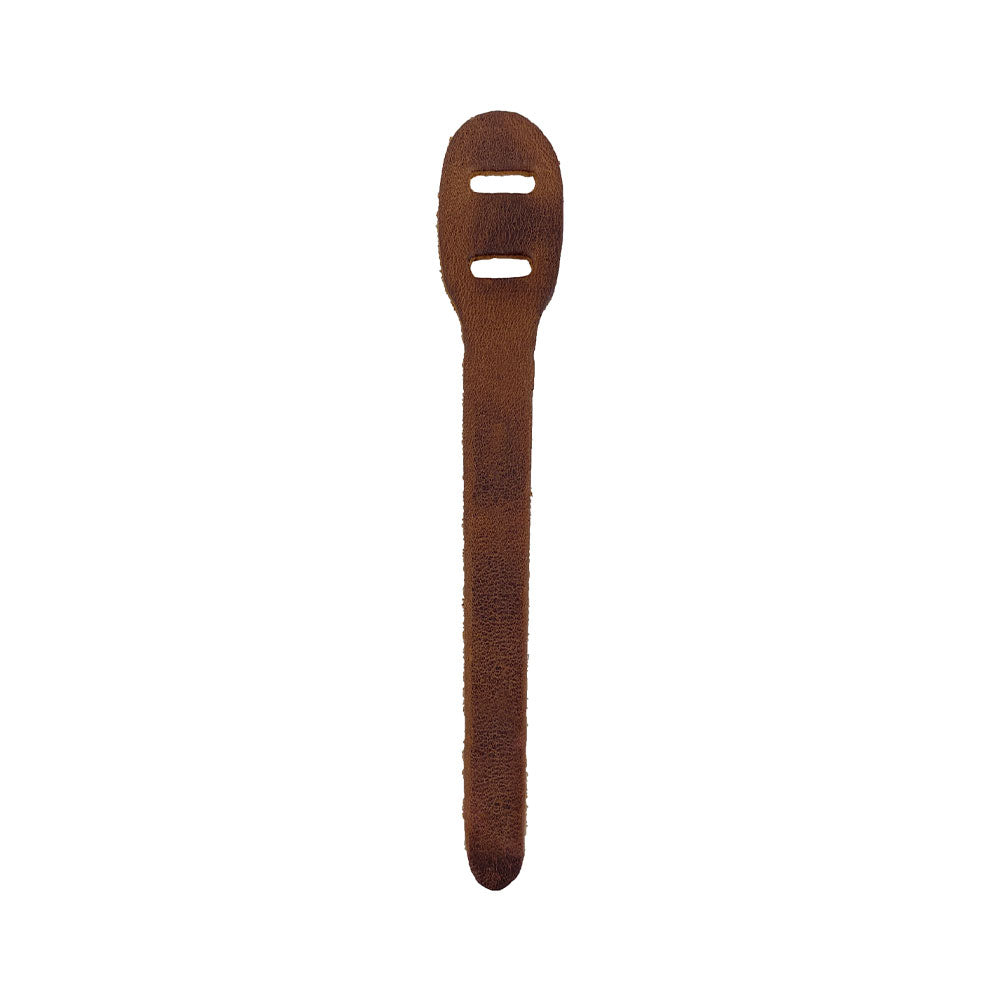 Solid Rust Color Zipper Pull Replacement by Hide & Drink, featuring full grain leather. This practical accessory is part of the 6 pack set, perfect for enhancing your backpacks, jackets, wallets, and bags. Handcrafted in small batches, each zipper pull is carefully hand cut and sewn, embodying the artisan spirit from La Antigua Guatemala & Oaxaca Mexico.