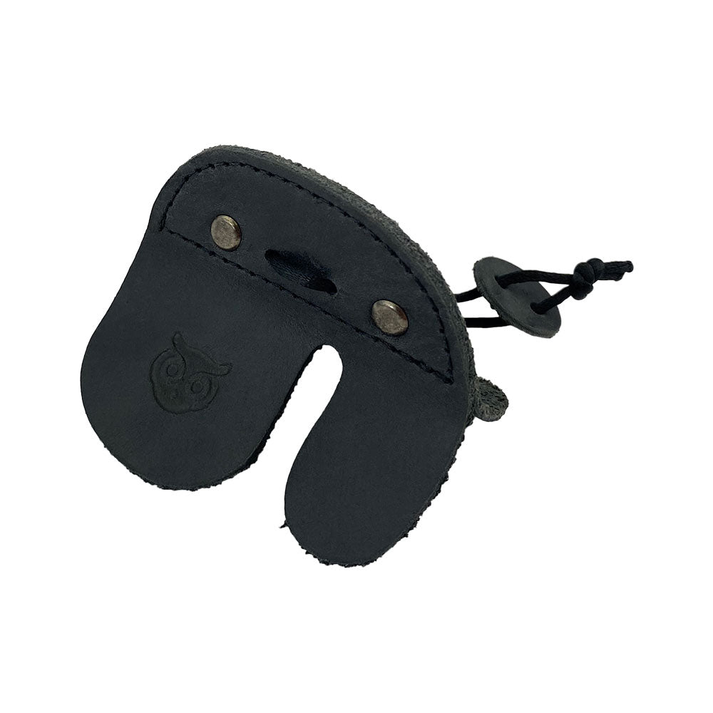 The Hide & Drink Left Handed Archery Finger Protector emphasizes its elegant black suede finish. This Archery Finger Tab not only serves as a Protect Guard for Recurve Bows but is also a stylish accessory for shooting practice gear. Enjoy the quality of Full Grain Leather with StockyardX's artisan handmade craftsmanship.