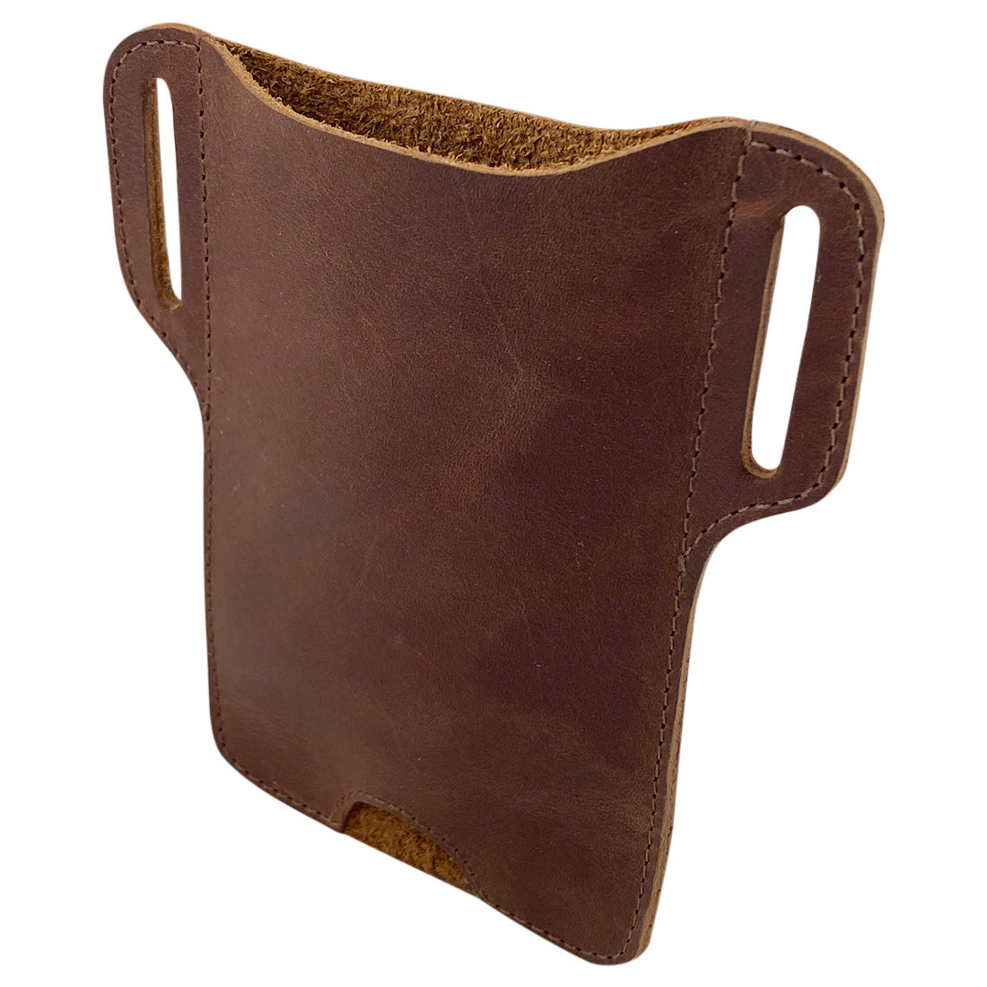 Angled view of the Hide & Drink Tactical iPhone 13/14 Pro Case, featuring its unique rustic design. Made from full grain leather, this case is perfect for iPhone 13/14 Pro Max users looking for a stylish, artisan-crafted accessory, handmade in La Antigua Guatemala.