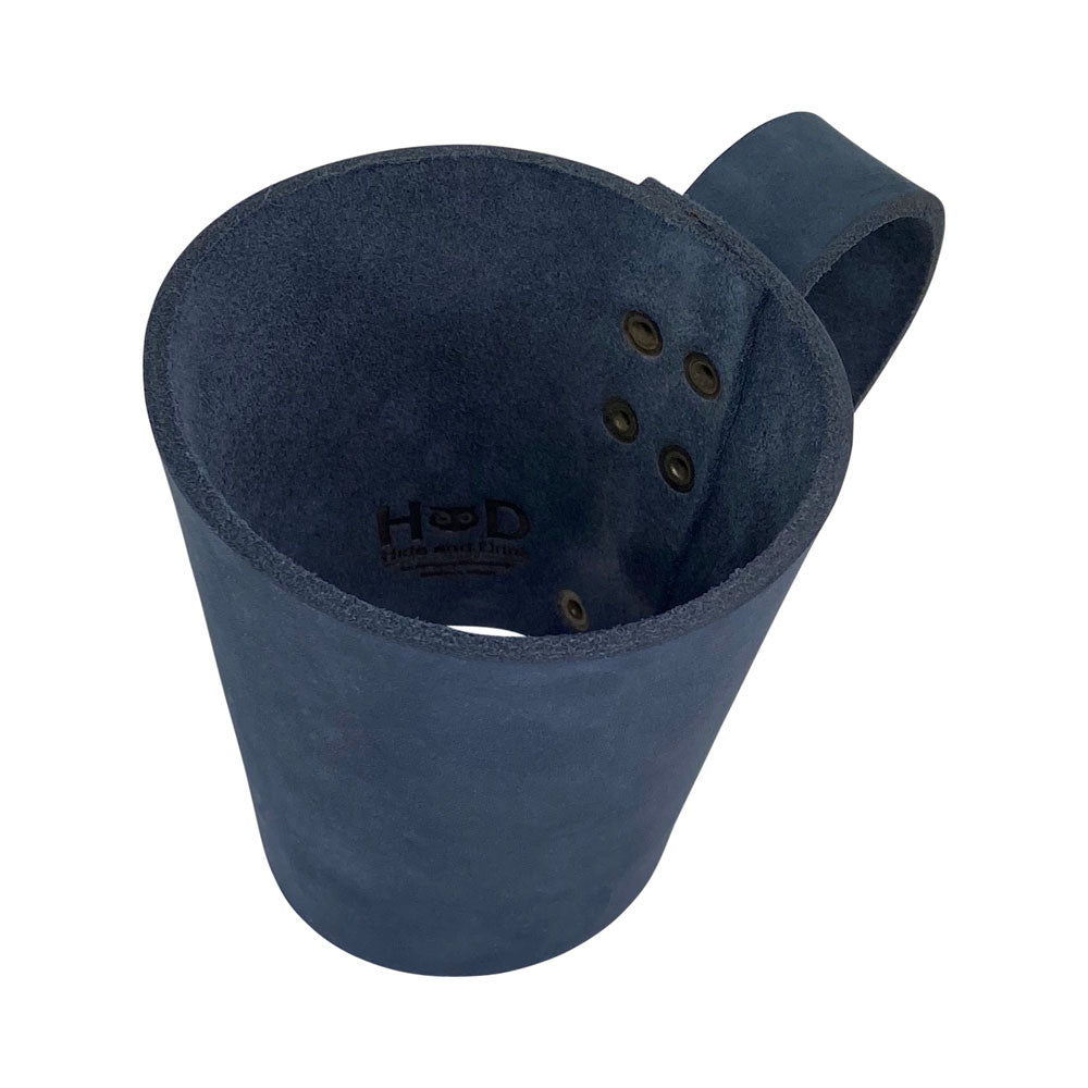 Functional Pint Sleeve with Handle by Hide & Drink, featuring a sturdy design perfect for any drink. Made from high-quality Full Grain Leather, this artisan-crafted piece is a great addition to your bar's aesthetic.