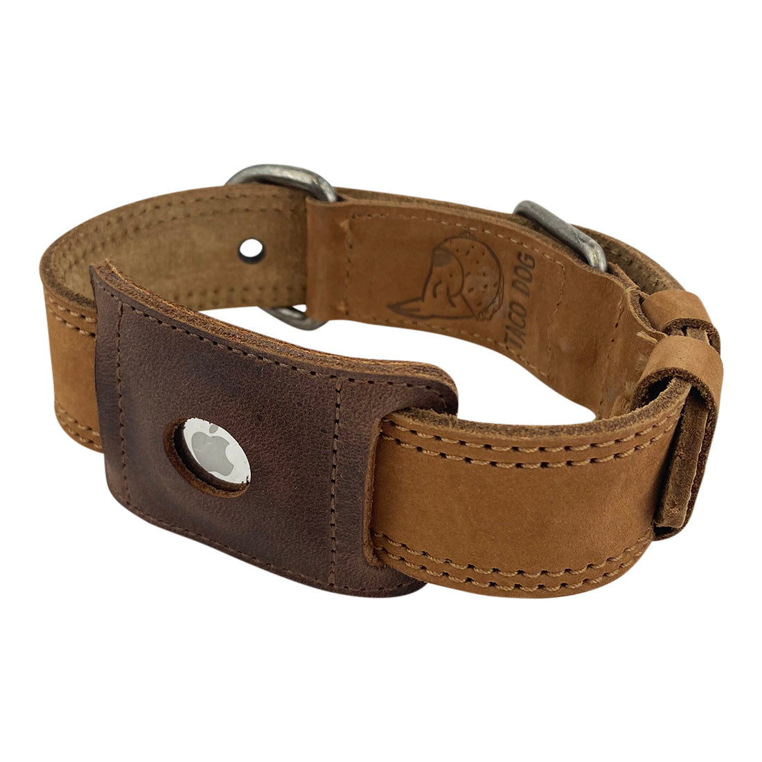 AirTag Sleeve attached to a dog collar in the Rustic style by Taco Dog. This AirTag Sleeve for Dog Collar 1.25" Wide prevents loss and accidents while offering an elegant touch to your pup's gear, crafted from full grain leather and handmade in La Antigua Guatemala.