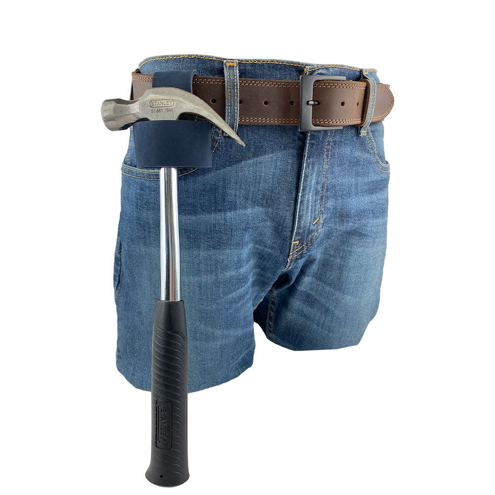 Large Hammer Holster by Hide & Drink, showcasing the elegant craftsmanship and sturdy design in this close-up. A perfect hammer holder with belt loop ideal for artisans and DIY enthusiasts. Handmade in La Antigua Guatemala ensuring craftsmanship excellence.