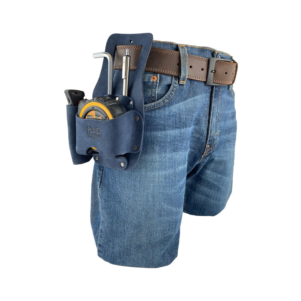 Hide & Drink Tape And Knife Holder displaying subtle yet stylish leather texture. This practical Tape & Knife Holder is ideal for those seeking a reliable storage solution. Expertly crafted as a tool case or screwdriver holster, it’s handmade in La Antigua Guatemala.