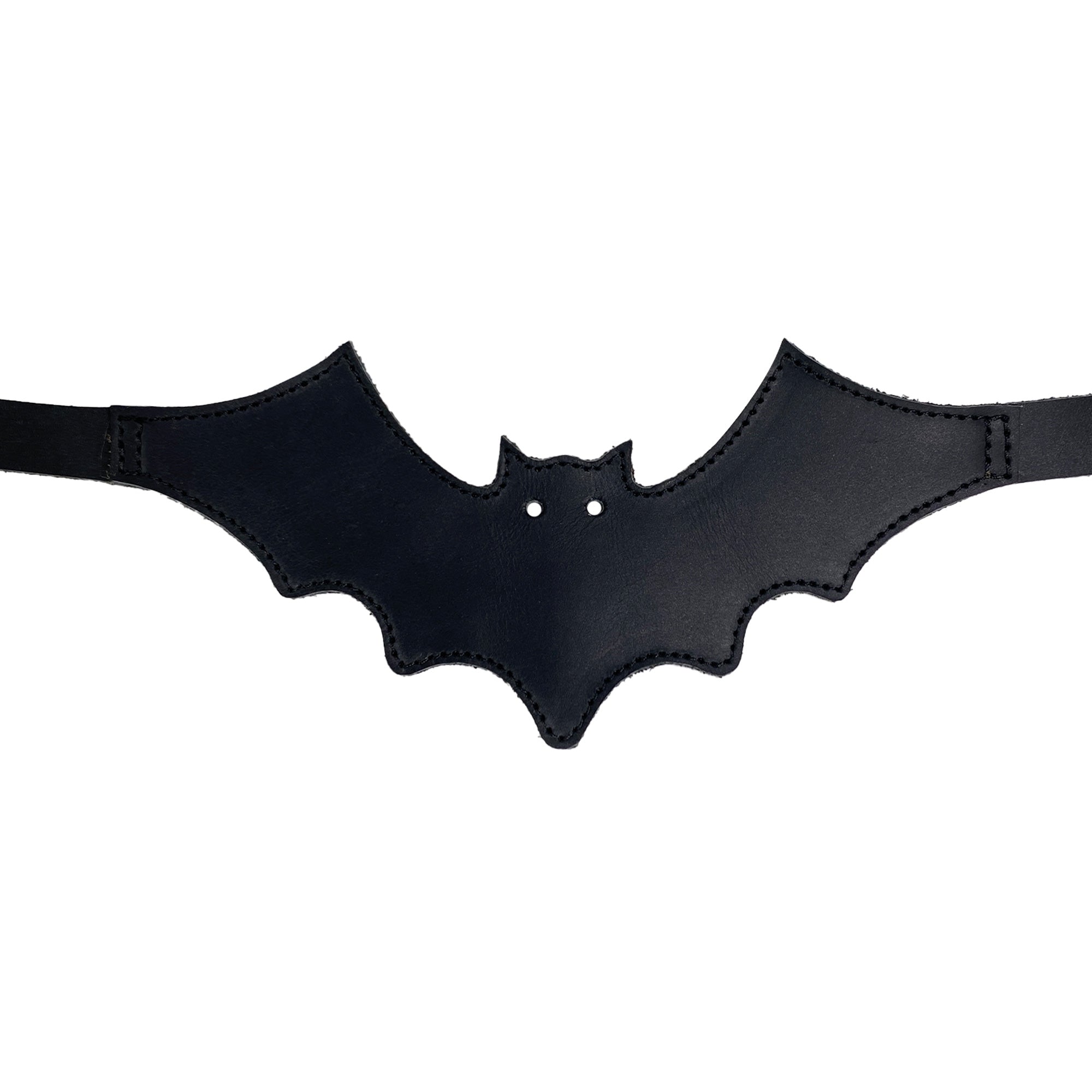 Close-up of the front design of the Bat-man Choker by Hide & Play, featuring a bat silhouette made from high-quality leather. This artisan-crafted Bat Choker combines trendy accessory design with functionality, perfect for any occasion.