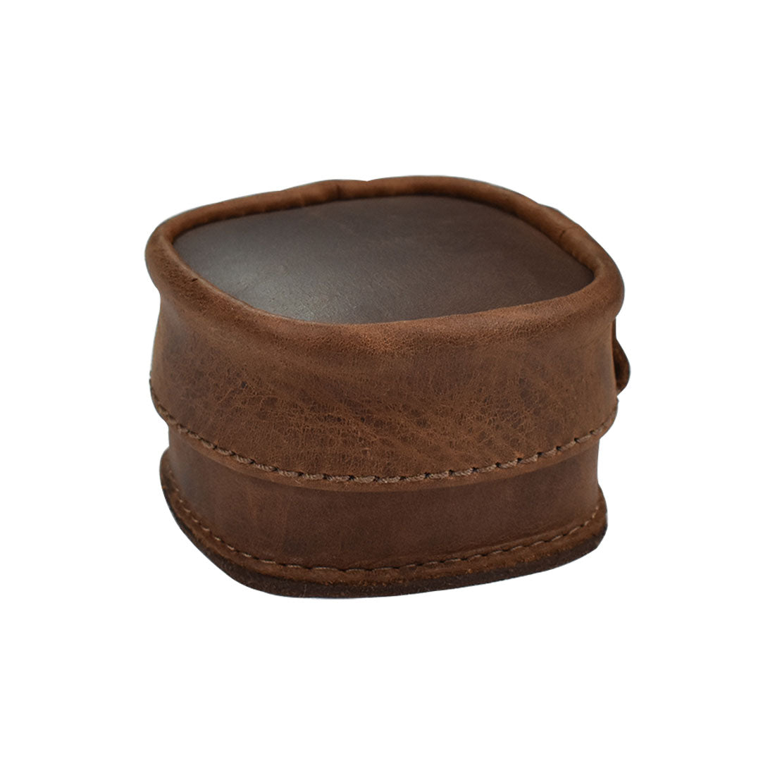 Closed Wedding Ring Box crafted from durable Full Grain Leather by Hide & Drink. This handmade case is a unique marriage gift that highlights the care put into small batch production, showcasing artisan skills from La Antigua Guatemala & Oaxaca Mexico.