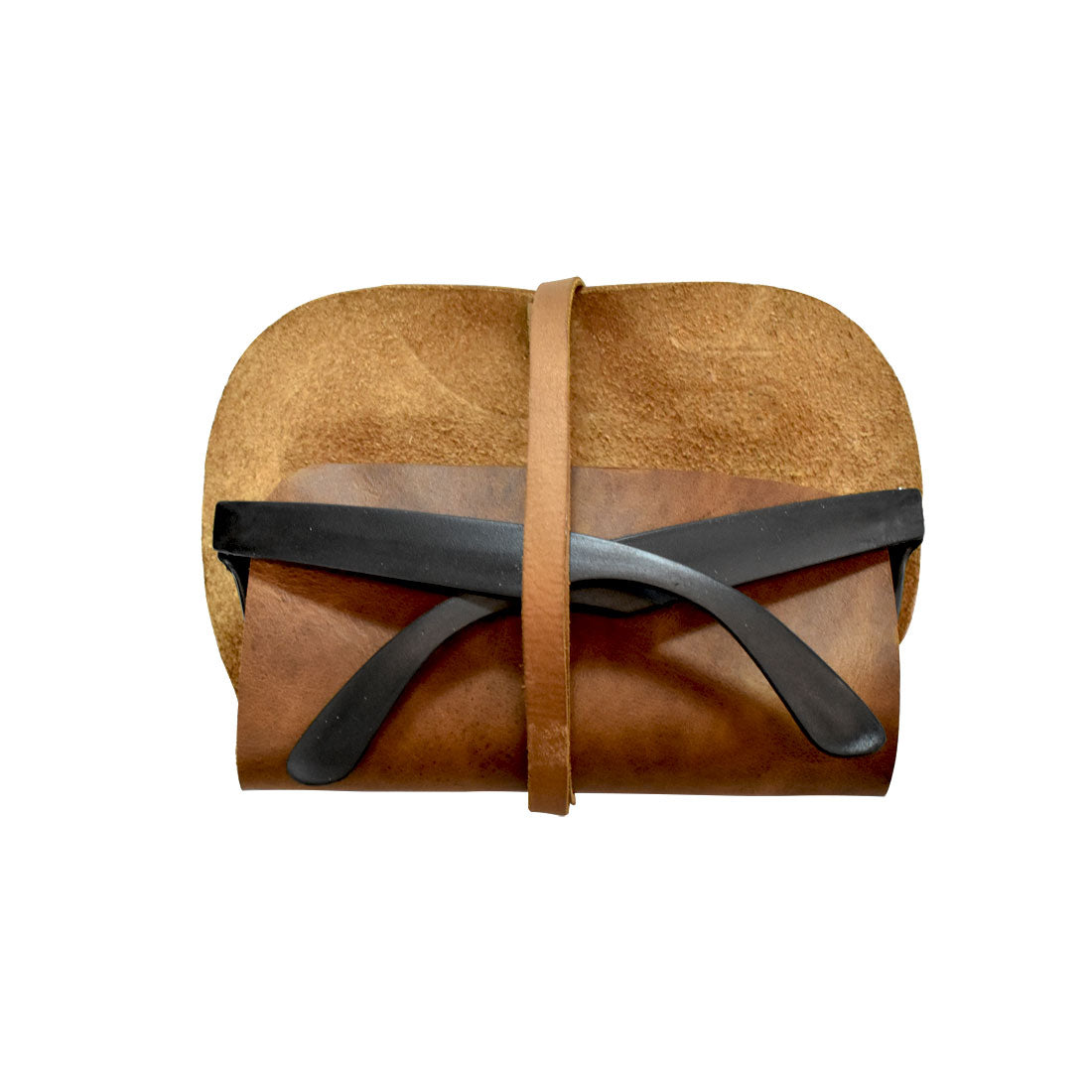 Hide & Drink Leather Sunglass Wrap showcases beautiful full grain leather in a stylish design. This eye glasses storage is perfect for travel lovers, providing a snug fit for your sunglasses. Hand cut and sewn by artisans in La Antigua Guatemala, it ensures lasting durability.