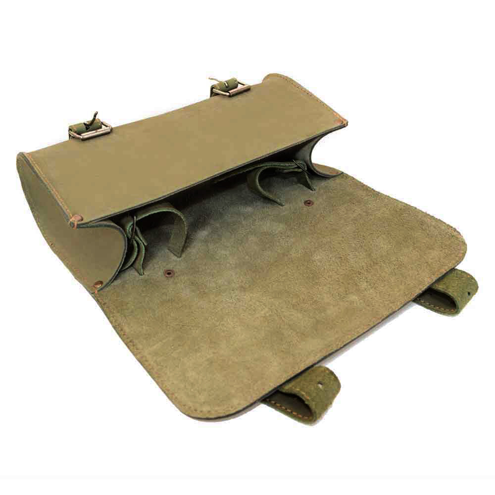 Hide & Drink Leather Motorcycle Tool Bag displaying beautiful craftsmanship in Full Grain Leather, perfect for riders needing a practical Biker Bag for Tools and Essentials. This Handlebar Bag with Adjustable Straps offers an effective tool organization solution, proudly handmade in La Antigua Guatemala & Oaxaca Mexico.