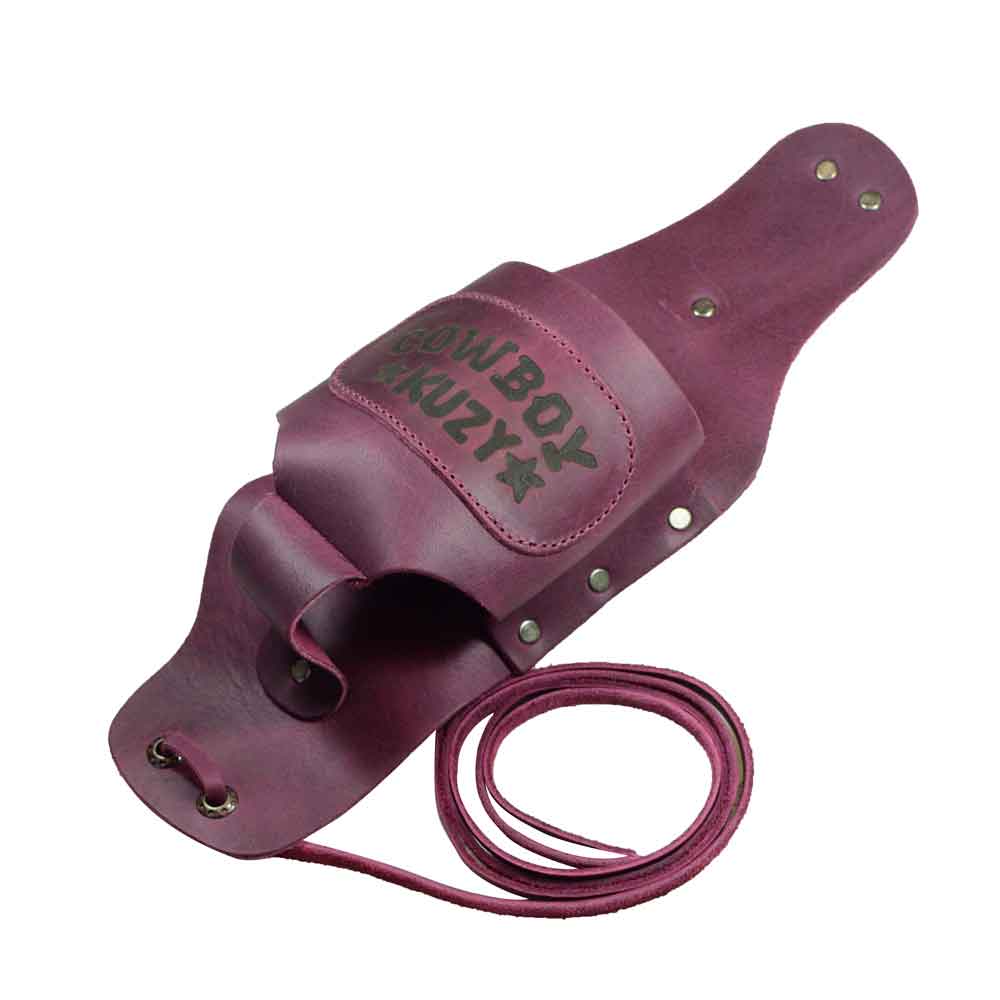Hide & Drink Beer Holster Cowboy Buzy, a unique and functional Beer Holster for Cowboy perfect for hands-free beverage use. This Western Bottle Leg Grip is made with full grain leather, emphasizing small batch artisan quality from La Antigua Guatemala.