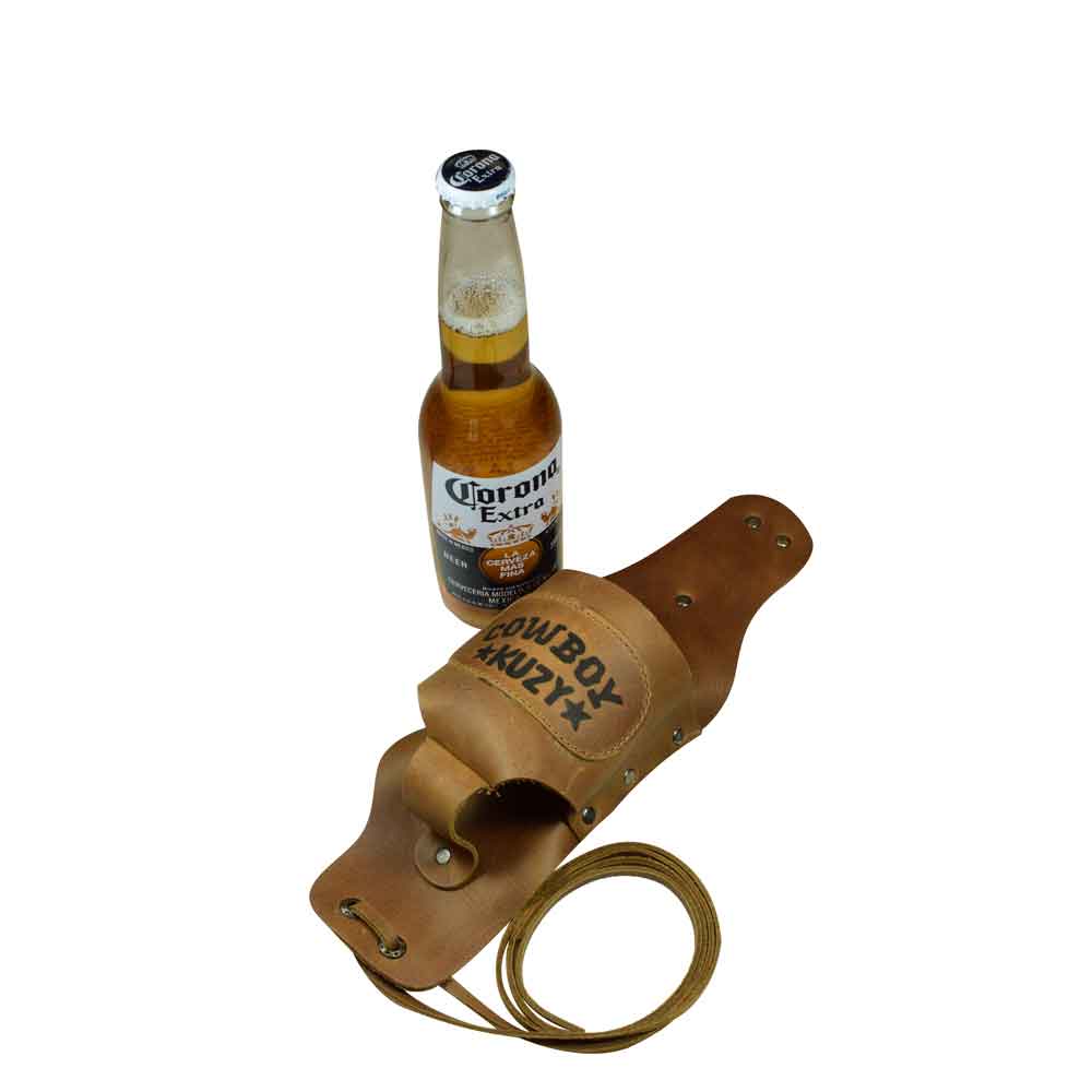 Hide & Drink Beer Holster Cowboy Buzy, a practical yet stylish Beer Holster for Cowboy designed for hands-free use. This Western Bottle Leg Grip is made from durable full grain leather and reflects the artistry of small batch production in La Antigua Guatemala.