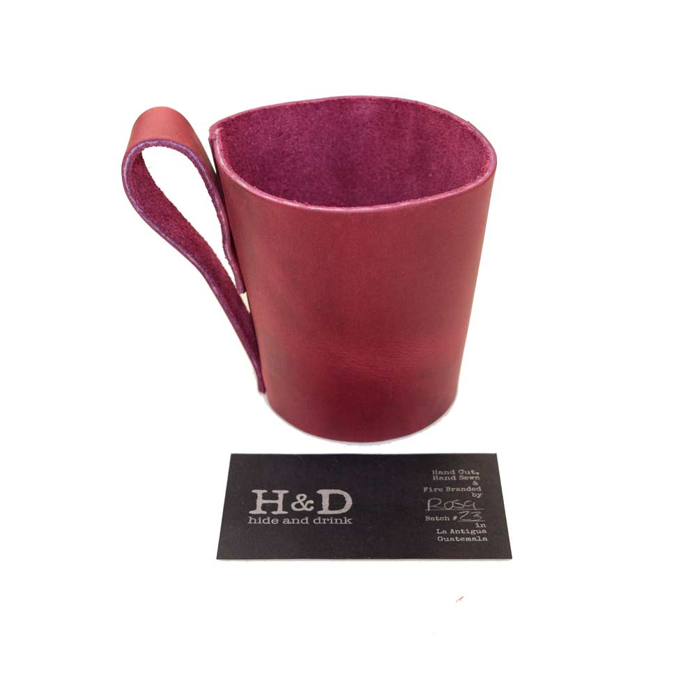 Rustic Pint Sleeve with Handle by Hide & Drink, perfect for a cozy atmosphere. Made from high-quality Full Grain Leather, this artisan piece blends style and practicality for bars and pubs.