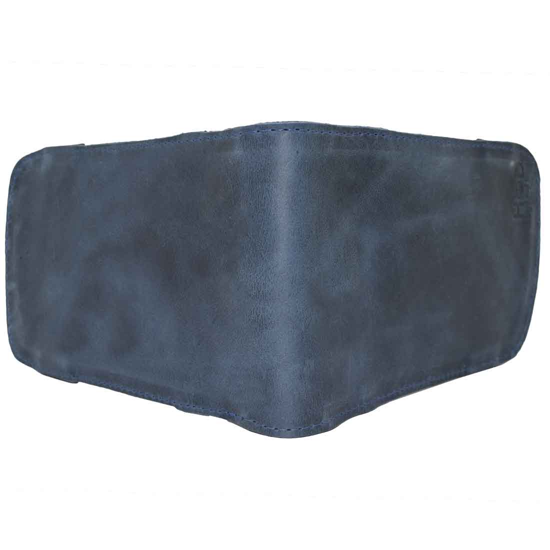 Elegant Golf Scorecard Holder by Hide & Drink, designed from fine full grain leather. Perfect for every golfer, this durable Golf Performance Scorecard Holder also acts as a Golf Card Holder and Yardage Book Cover. Handcrafted in La Antigua Guatemala, highlighting artisan techniques in small batch production.