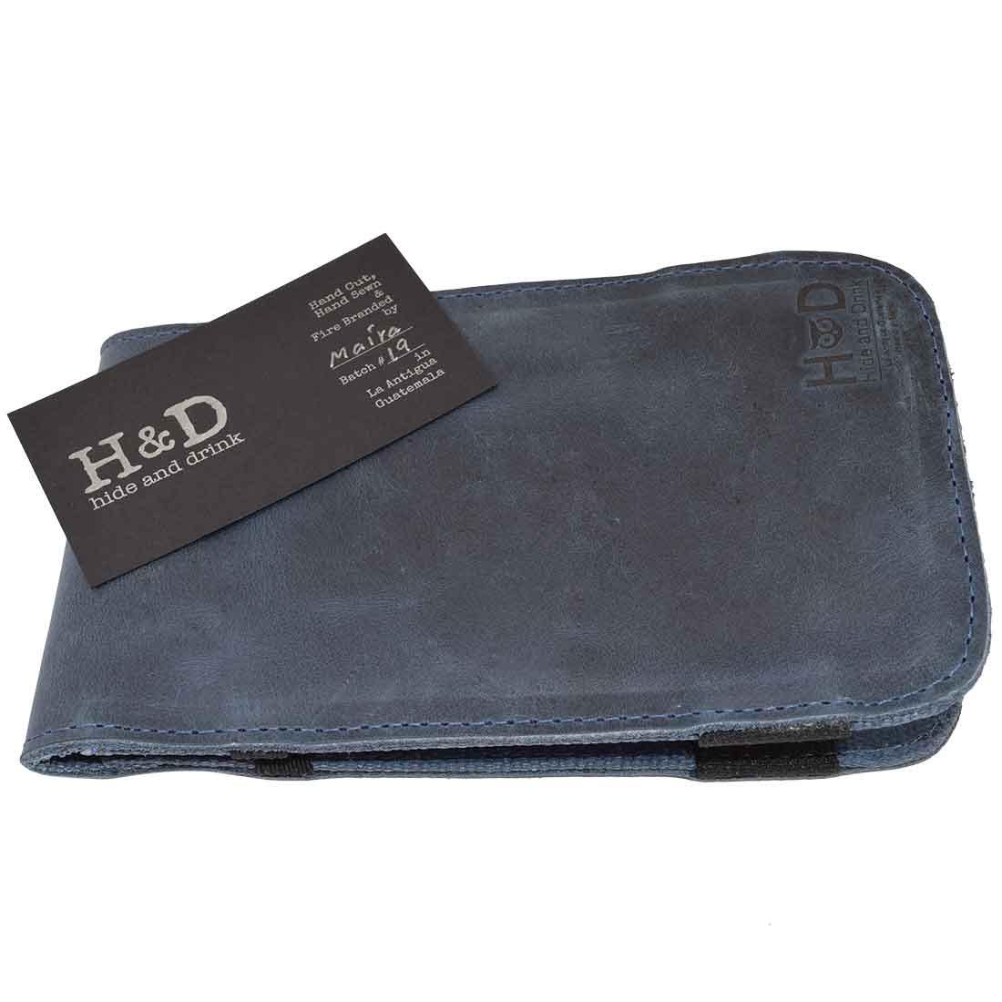 Sophisticated Golf Scorecard Holder by Hide & Drink, with a sleek design of full grain leather. This essential Golf Performance Scorecard Holder doubles as a Golf Card Holder and Yardage Book Cover. Artisan crafted in La Antigua Guatemala, emphasizing quality and small batch craftsmanship.