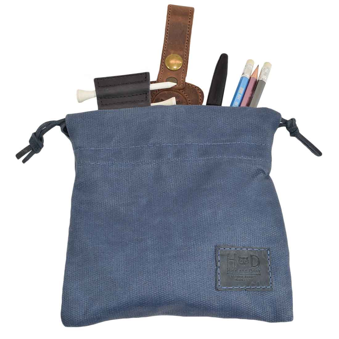 Hide & Drink Golf Pouch in dark blue color, perfect for organizing golf essentials in style. This durable waxed canvas pouch is a go-to for any golfing enthusiast. Waxed Canvas Golf Valuables Field Pouch, Golf Bag, Sport Organizer, Multipurpose Pouch with String, StockyardX, Small Batch Production, Hand Cut, Hand Sewn, Fire Branded, Artisan, Handmade in La Antigua Guatemala & Oaxaca Mexico.