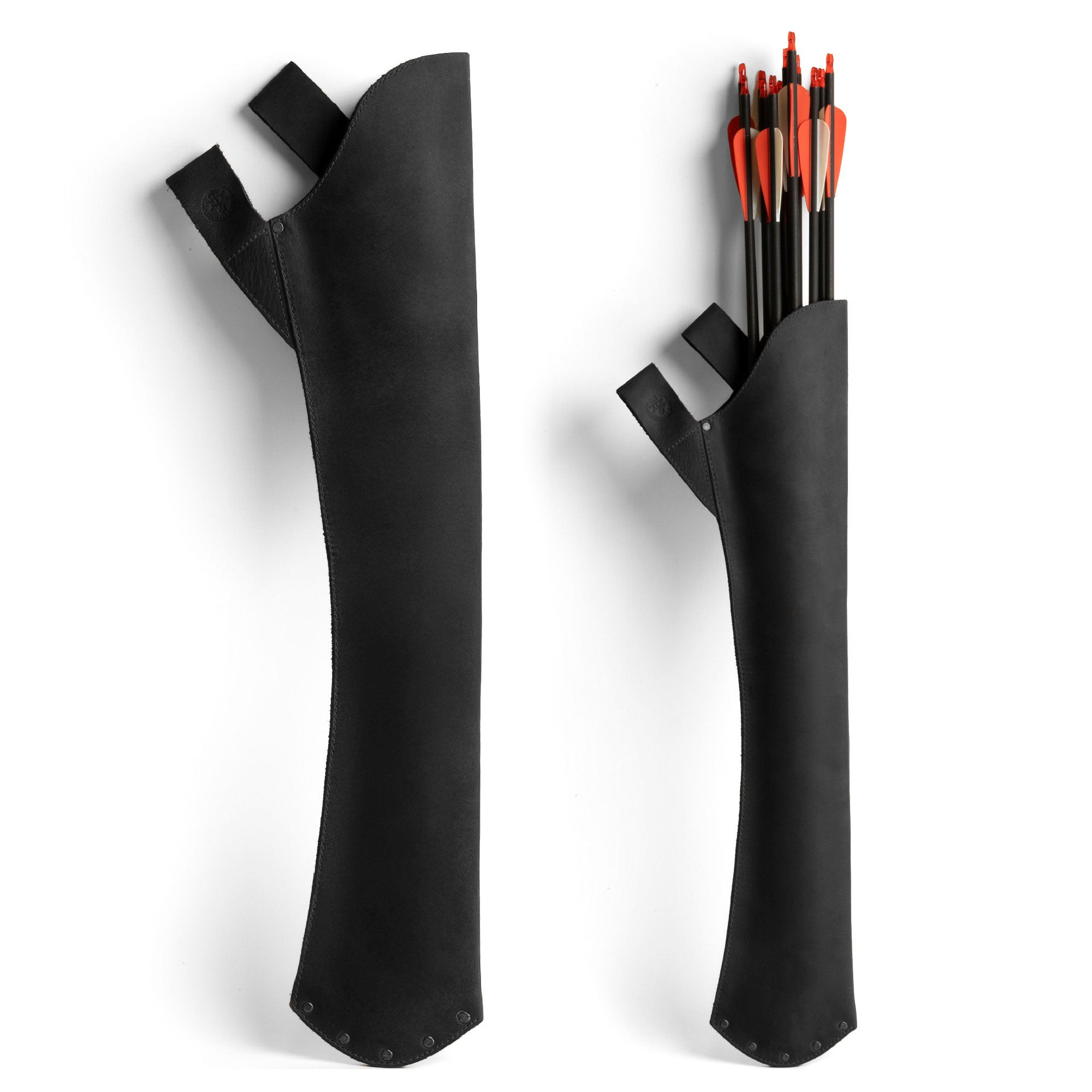 Valhalla Gear Hip Quiver in black leather for archery, illustrating its rugged aesthetic. This Leather Hip Quiver for Arrows is a great choice as a Hunting Quiver Arrow Holder and Archery Quivers Holder, renowned as the best compound bow arrow quiver for recurve bows and back quivers. Each piece is artisanally crafted in La Antigua Guatemala using hand cut, hand sewn, and fire branded methods.