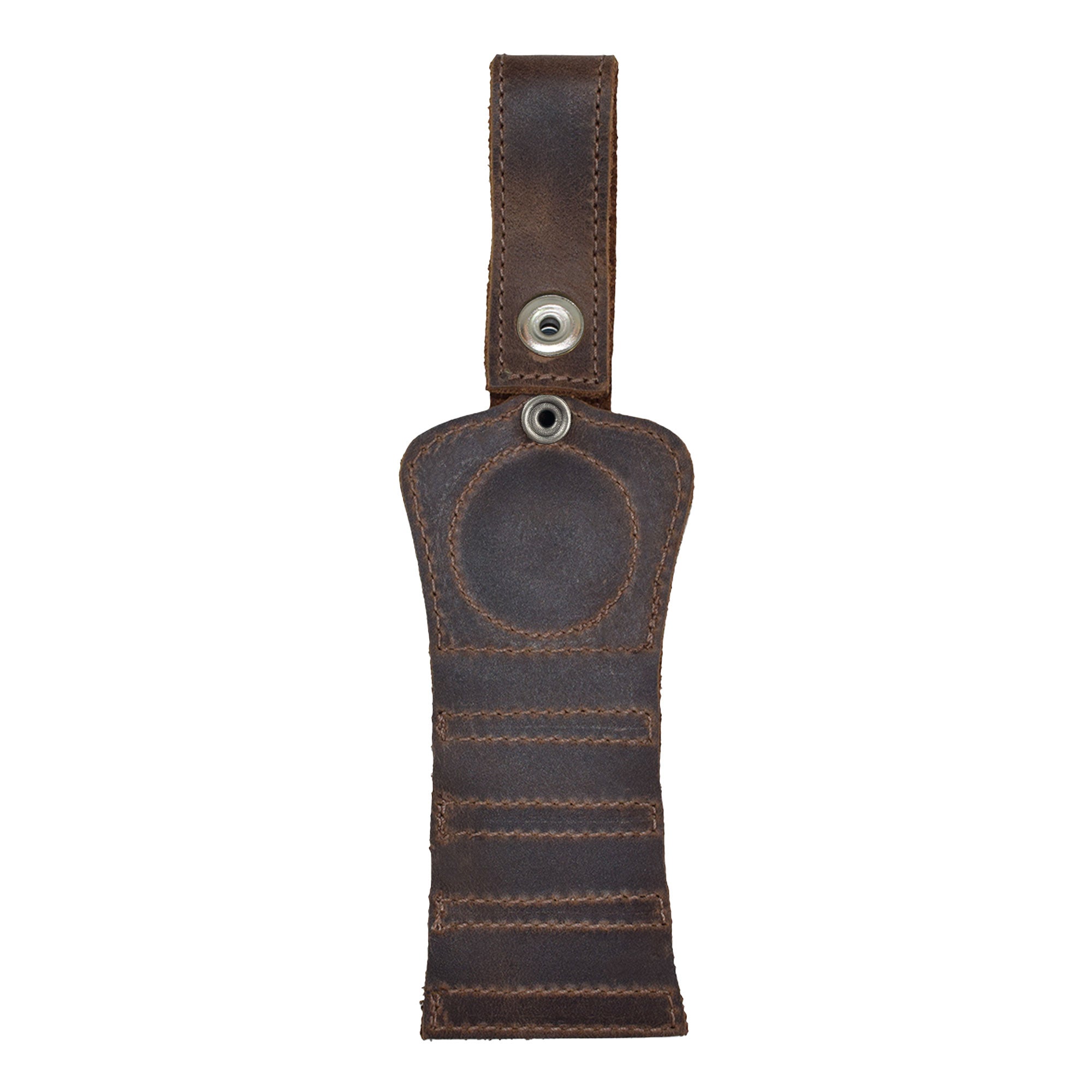 Back view of the Hide & Drink Golf Tee Holder showcasing the elegant full grain leather craftsmanship. Designed for easy attachment to golf bags or belts, this artisan-made accessory is a practical gift for golfers, featuring hand-cut and hand-sewn details from La Antigua Guatemala.
