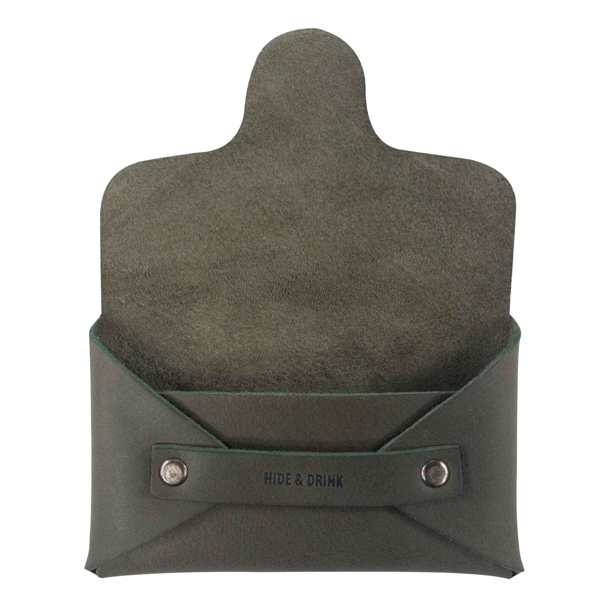 The Snapless Business Card Holder from Hide & Drink is a beautifully crafted vintage wallet for both men and women. This sturdy pouch made from Full Grain Leather serves as an effective money organizer, showcasing artisan craftsmanship from La Antigua Guatemala & Oaxaca Mexico.