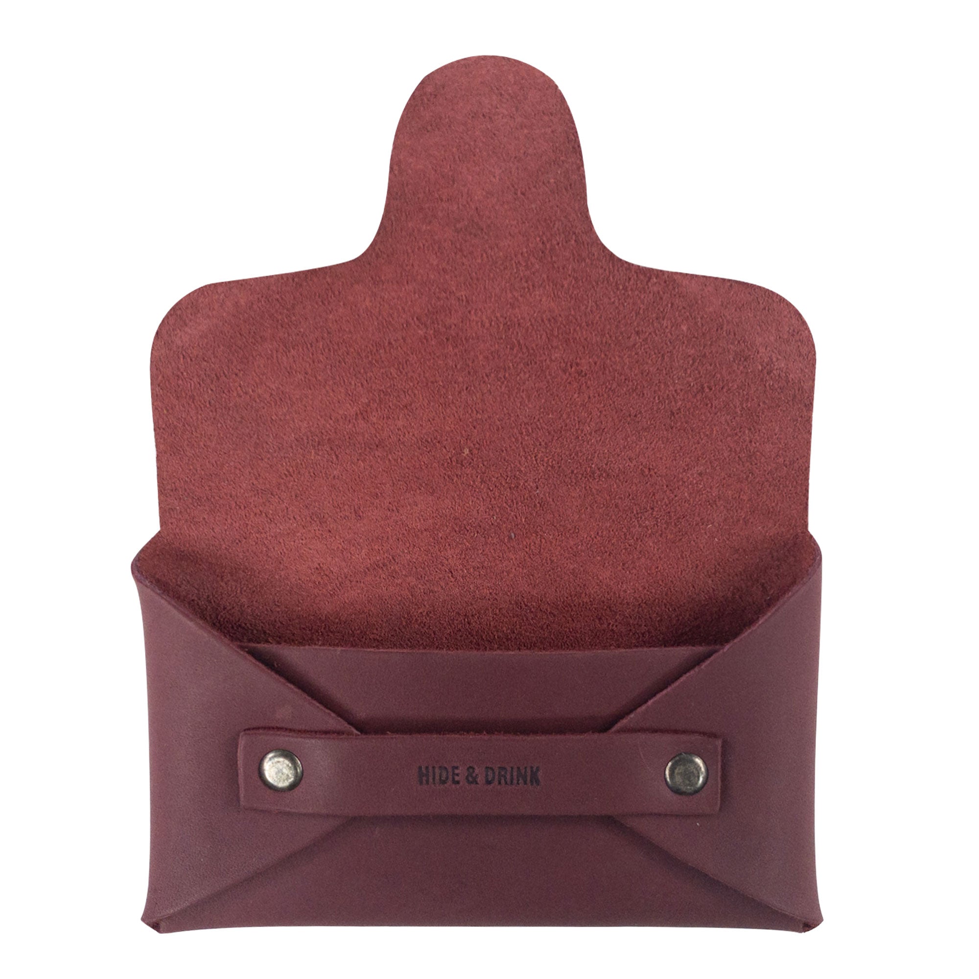 Hide & Drink's empty Snapless Business Card Holder displaying its design. This practical Snapless Business Card Holder for Men and Women is a vintage wallet that functions as a sturdy pouch and money organizer. Made from premium Full Grain Leather, it emphasizes small batch production with artisan craftsmanship in La Antigua Guatemala & Oaxaca Mexico.