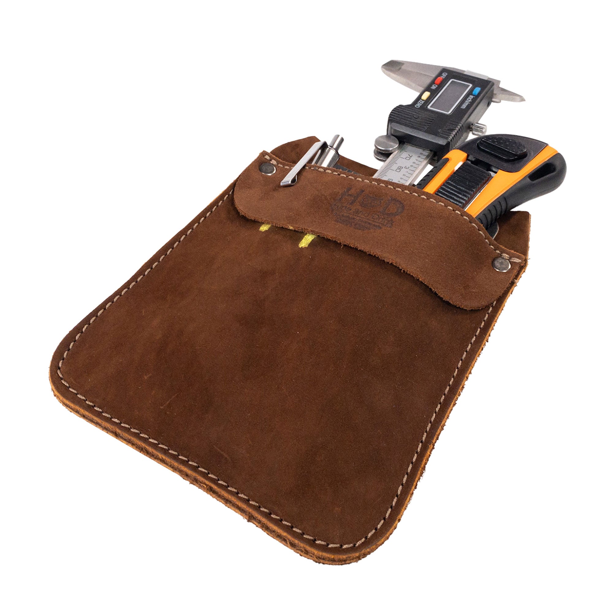 Showcasing the Hide & Drink Leather Work Pocket's dimensions, perfect for storage solutions in a stylish format. An artisan product that combines functionality with aesthetics‚Äîideal for carrying essentials on the go.