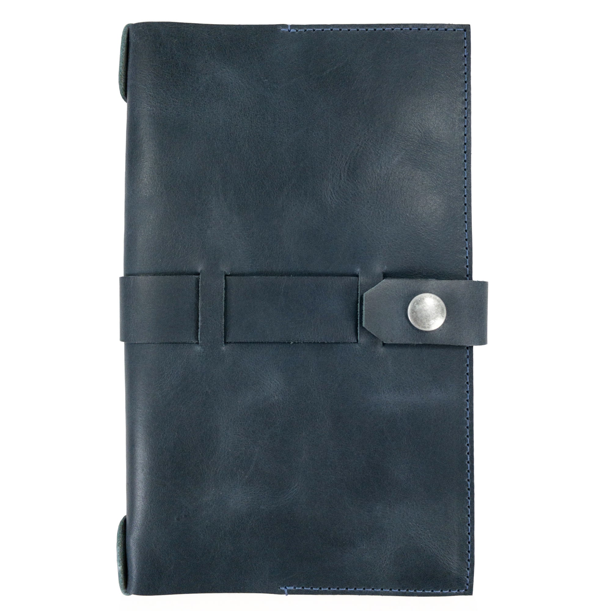Showcasing dimensions of Hide & Drink's Riveted Field Note Cover for Moleskine (5 x 8.25 in.) Notebook NOT Included, emphasizing practicality in design. This artisan-crafted leather cover is a true representation of quality from La Antigua Guatemala & Oaxaca, Mexico.