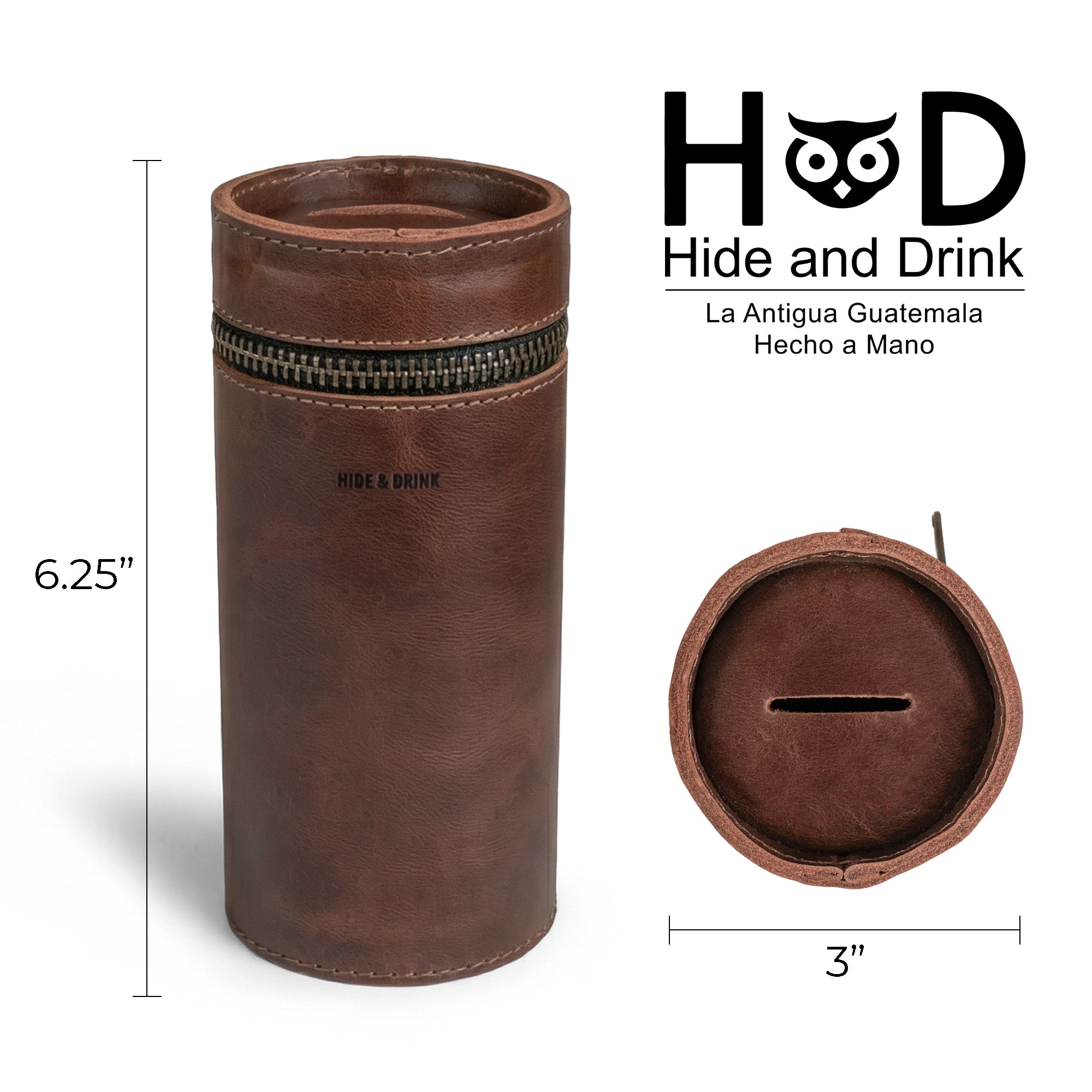 Detailed view of the Bucket Coin Release by Hide & Drink, featuring dimensions for this classic Money Box and Piggy Bank Bucket. This zippered pouch is crafted from Full Grain Leather, emphasizing its role as a Cash Organizer and Coin Case, showcasing its handmade quality from La Antigua Guatemala & Oaxaca Mexico.