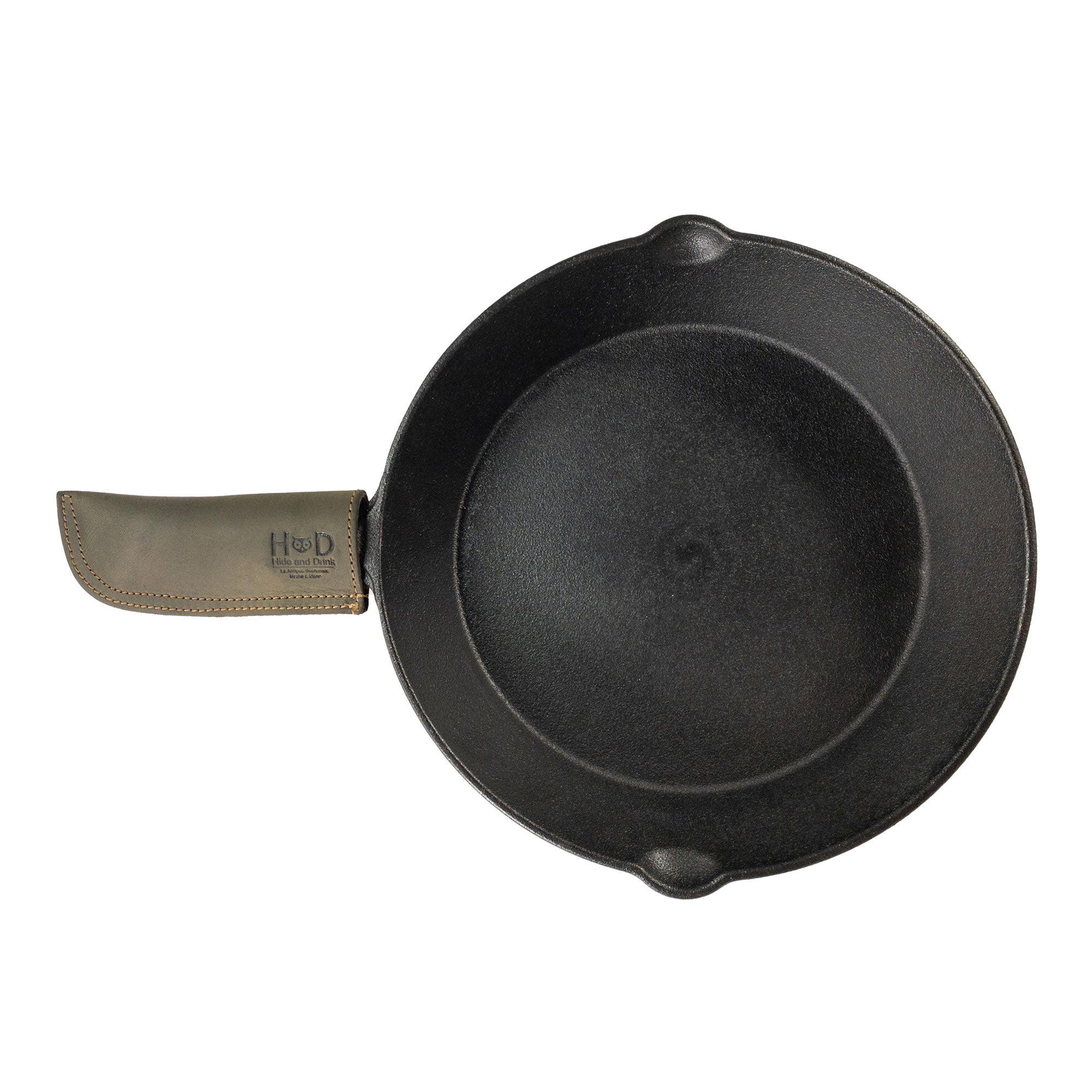 Hot Pan Handle Cover by Hide & Drink, emphasizing heat resistance and comfort for handling cookware, carefully handmade in La Antigua Guatemala & Oaxaca Mexico.