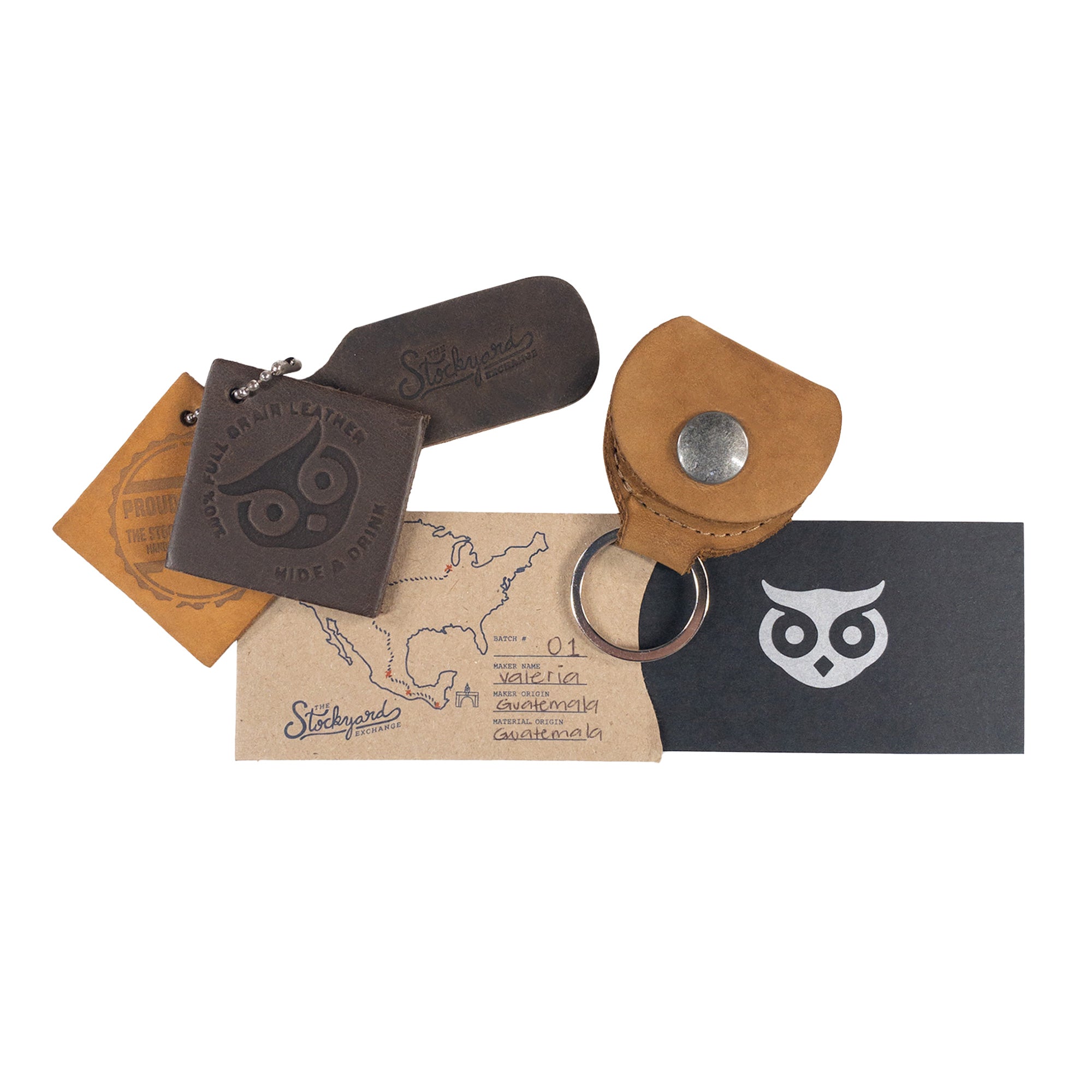Hide & Drink Key Chain & Guitar Pick Holder, displaying its dual functionality for picks and keys in a sleek design. This essential accessory for guitar players is made from Full Grain Leather, showcasing the artistry of small batch production from La Antigua Guatemala & Oaxaca Mexico.