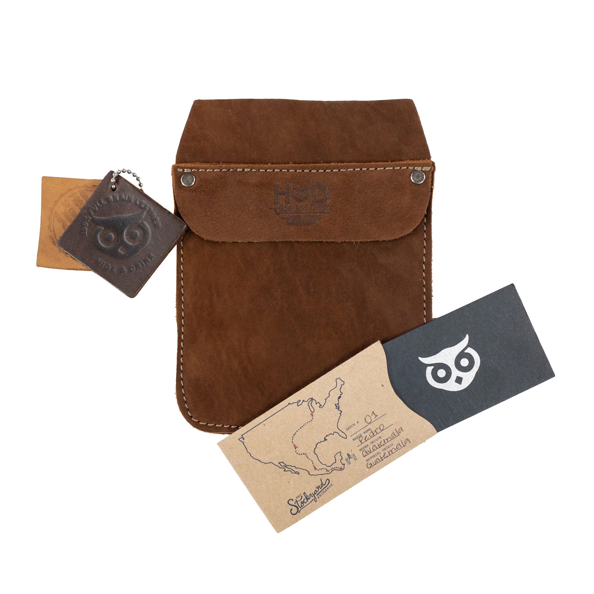 Hide & Drink Leather Work Pocket in a filled state, ready for use as a Work Pocket Organizer for Tools. Ideal for carrying around essential items, crafted with a focus on quality and sustainability in La Antigua Guatemala.