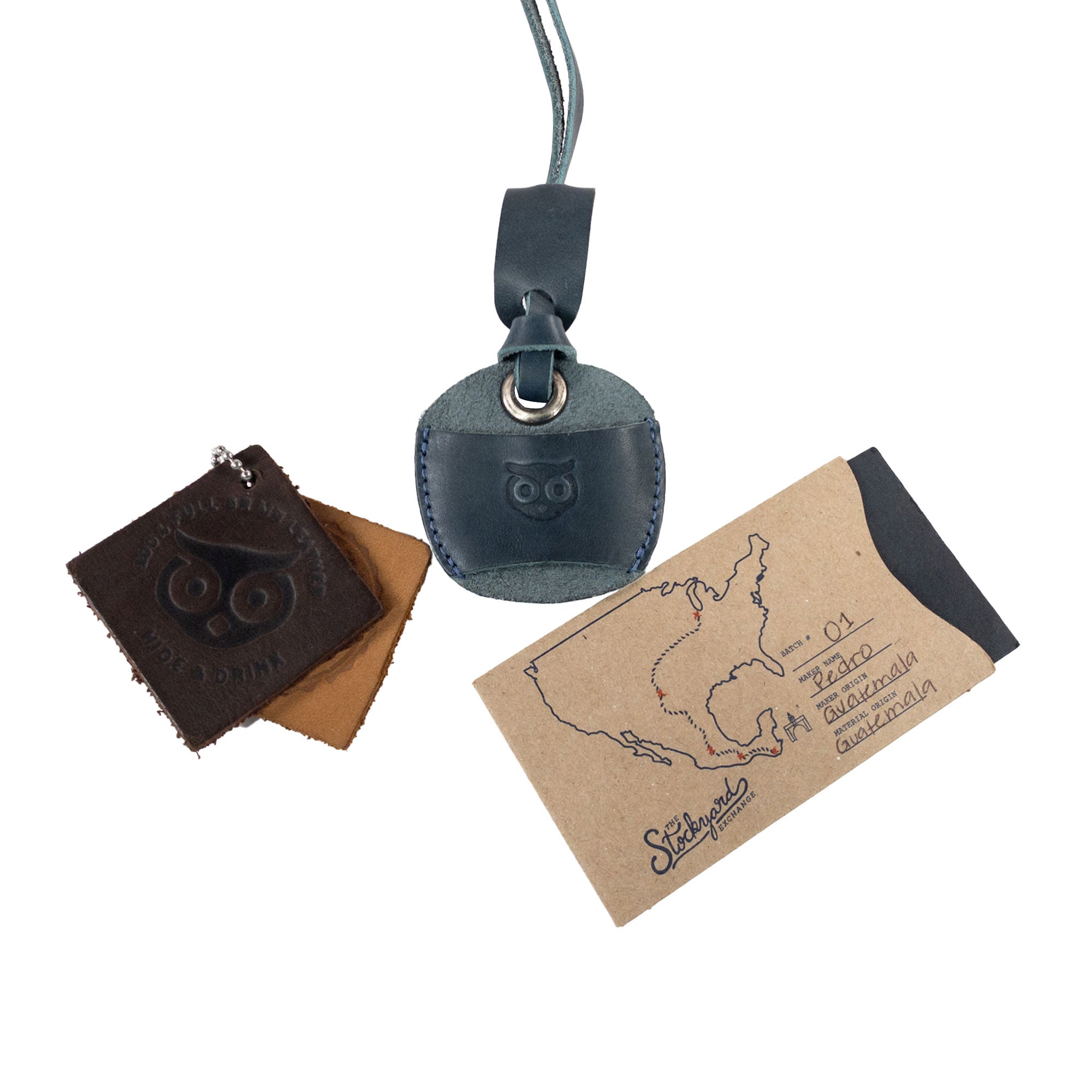 Hide & Drink Eyeglasses Holder showcasing its unique features, crafted from high-quality full grain leather. This Eyeglasses Holder is perfect for sunglasses and reading glasses for both men and women. Handmade in La Antigua Guatemala & Oaxaca Mexico.