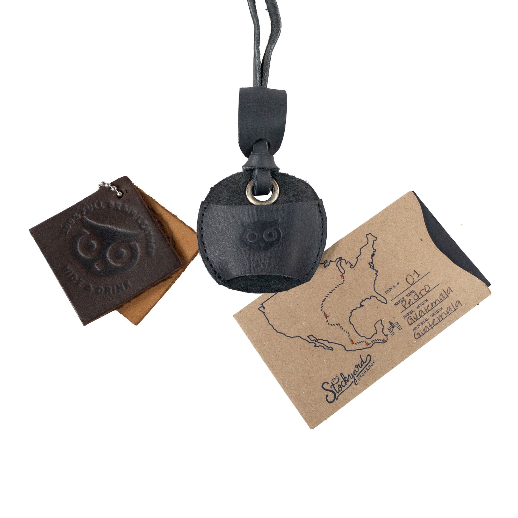 Hide & Drink Eyeglasses Holder featuring a robust design that ensures functionality and style. Perfect Eyeglasses Holder for both sunglasses and reading glasses, crafted from full grain leather. Artisan made in La Antigua Guatemala & Oaxaca Mexico.