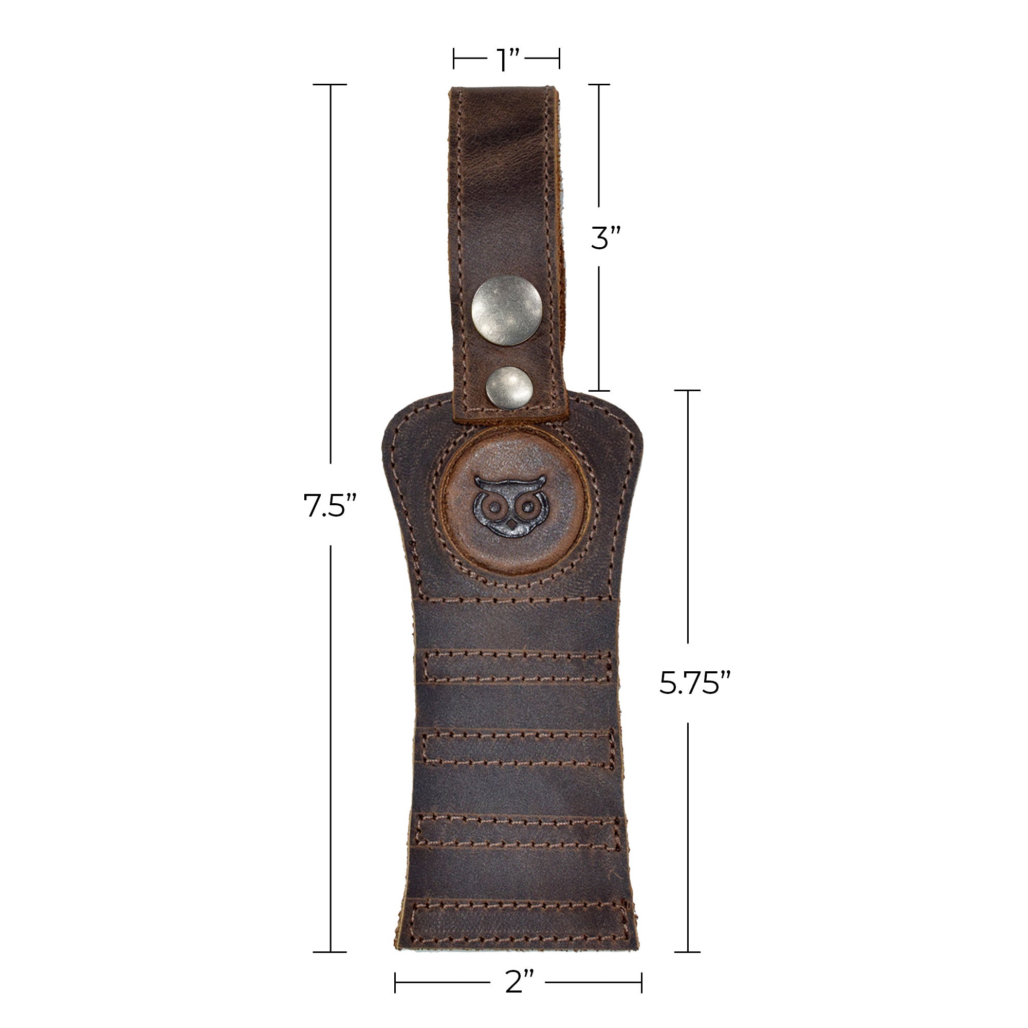 Dimensions of the Hide & Drink Golf Tee Holder displayed on a measuring guide, emphasizing its practical size. This handmade accessory features full grain leather and is designed specifically to hold golf tees securely. A great gift for golfers, crafted in La Antigua Guatemala.