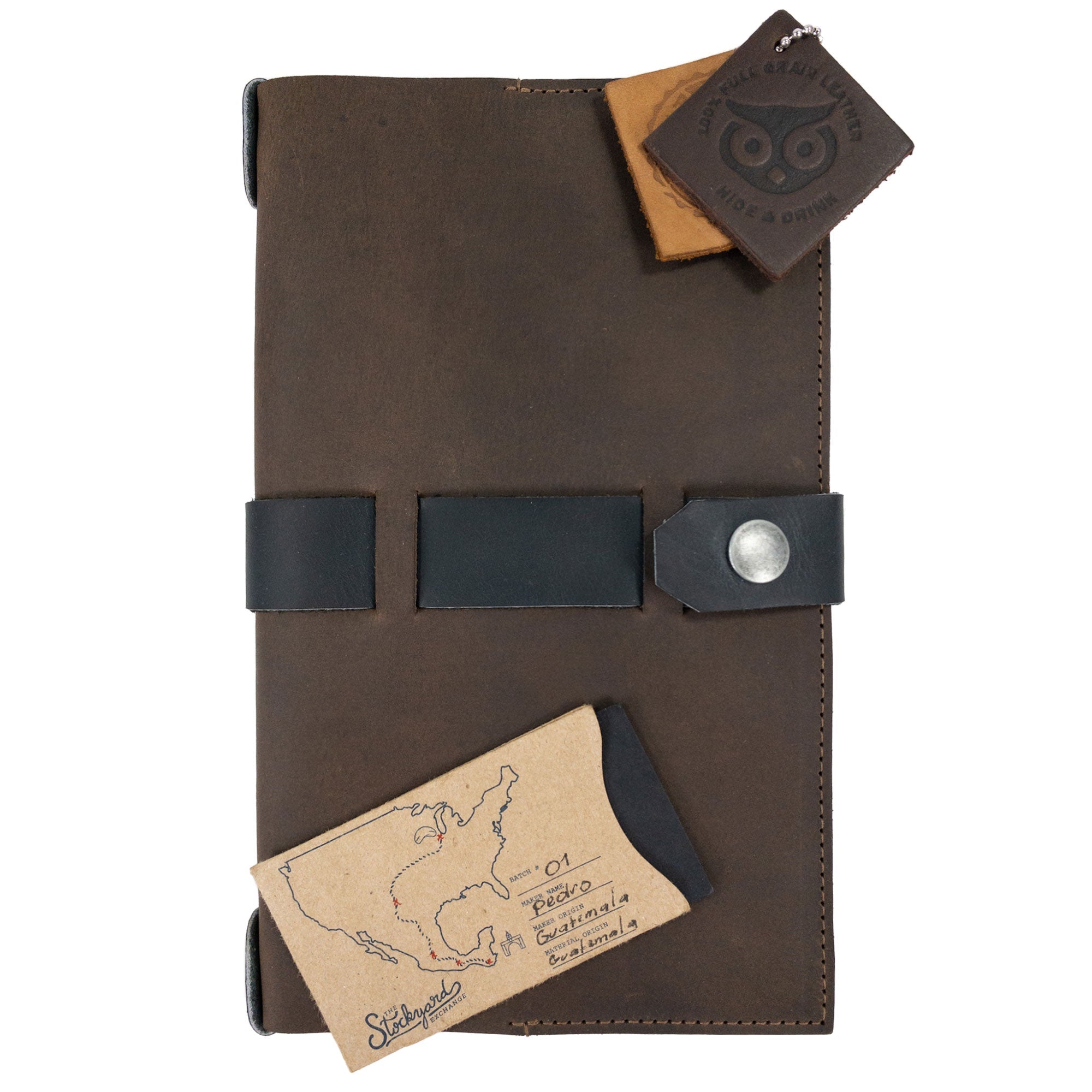Stunning black finish of Hide & Drink's Riveted Field Note Cover for Moleskine (5 x 8.25 in.) Notebook NOT Included, designed for lasting impression and use. Handcrafted with care, this full grain leather item showcases small batch artisan production from La Antigua Guatemala & Oaxaca, Mexico.