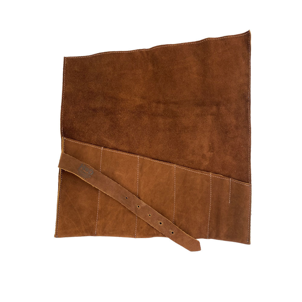 An inviting Large Tool Roll by Hide & Drink crafted for functionality. This Portable Carry-On Pouch with 6 slots is perfect for organizing woodworking tools. Enhanced with waxed canvas and full grain leather variations, this artisan item showcases small batch production, hand cut and sewn by skilled artisans in La Antigua Guatemala & Oaxaca Mexico.