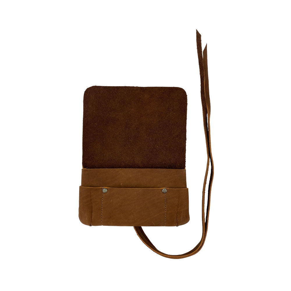 Hide & Drink Tobacco Pouch with a stunning finish, perfect for tobacco storage and as a notebook cover, showcasing the artisan craftsmanship.