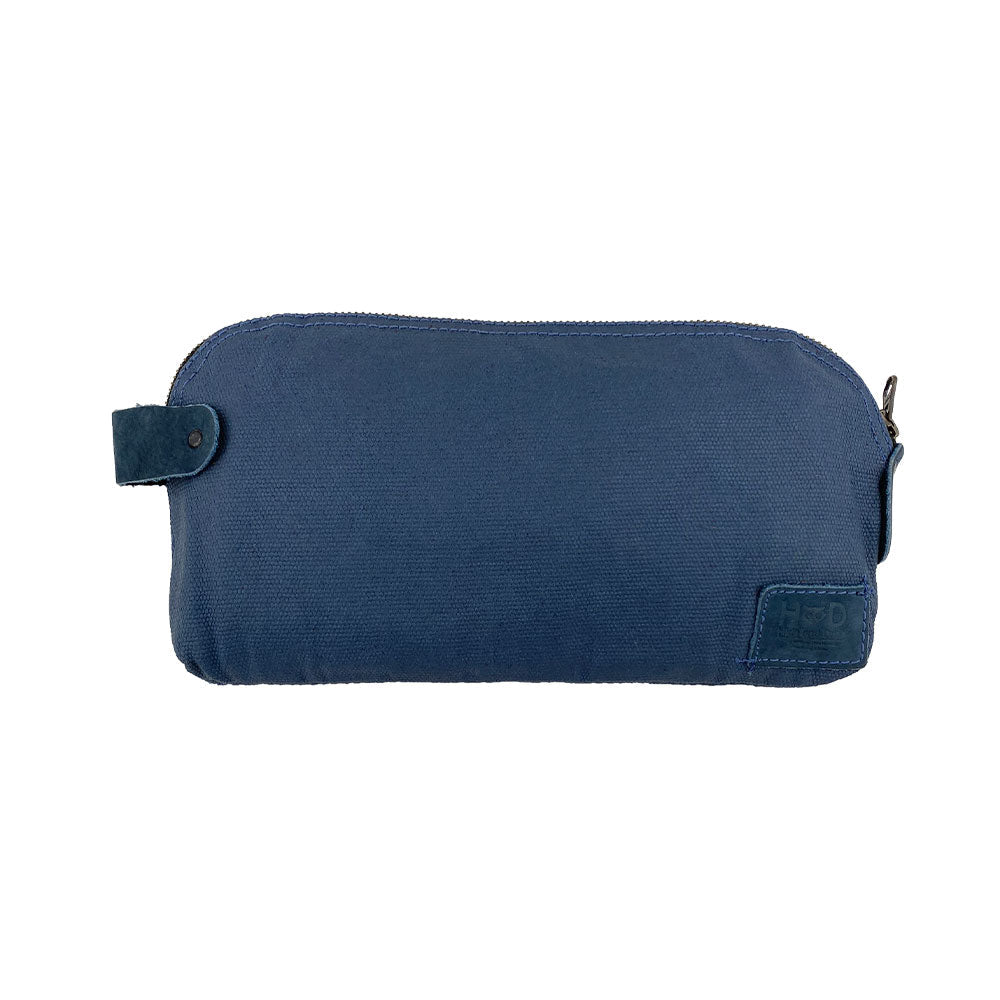Dopp Kit Utility Bag by Hide & Drink displaying its rich leather finish and utility-focused design. This artisan Dopp Kit Utility Bag is crafted from full grain leather, emphasizing the artisan‚Äôs small batch production and hand cut and hand sewn techniques, handmade in La Antigua Guatemala & Oaxaca Mexico.